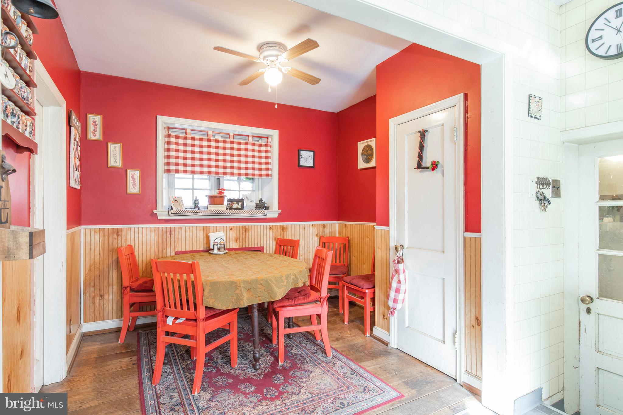 FOX CHASE - Residential