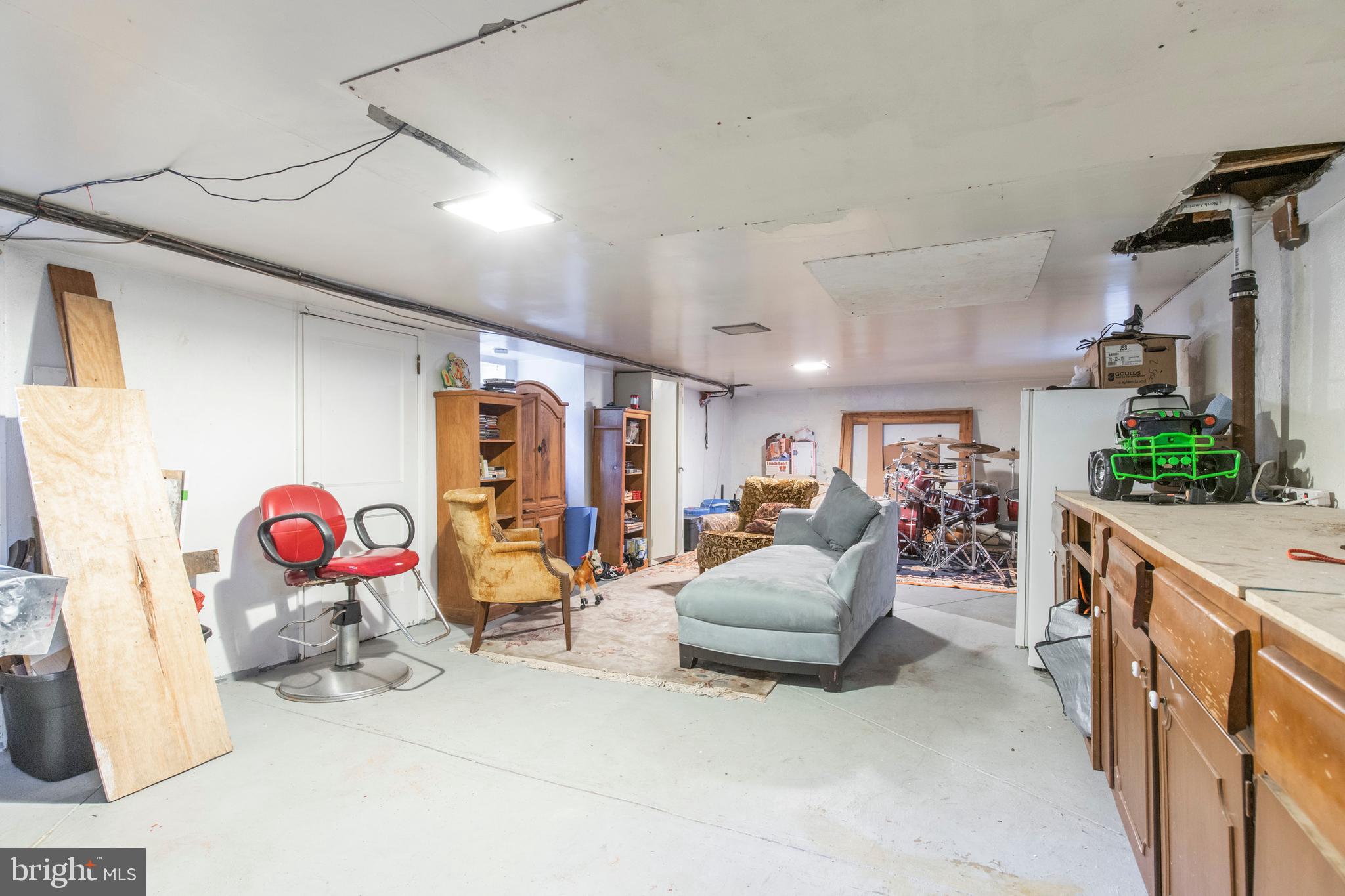 FOX CHASE - Residential