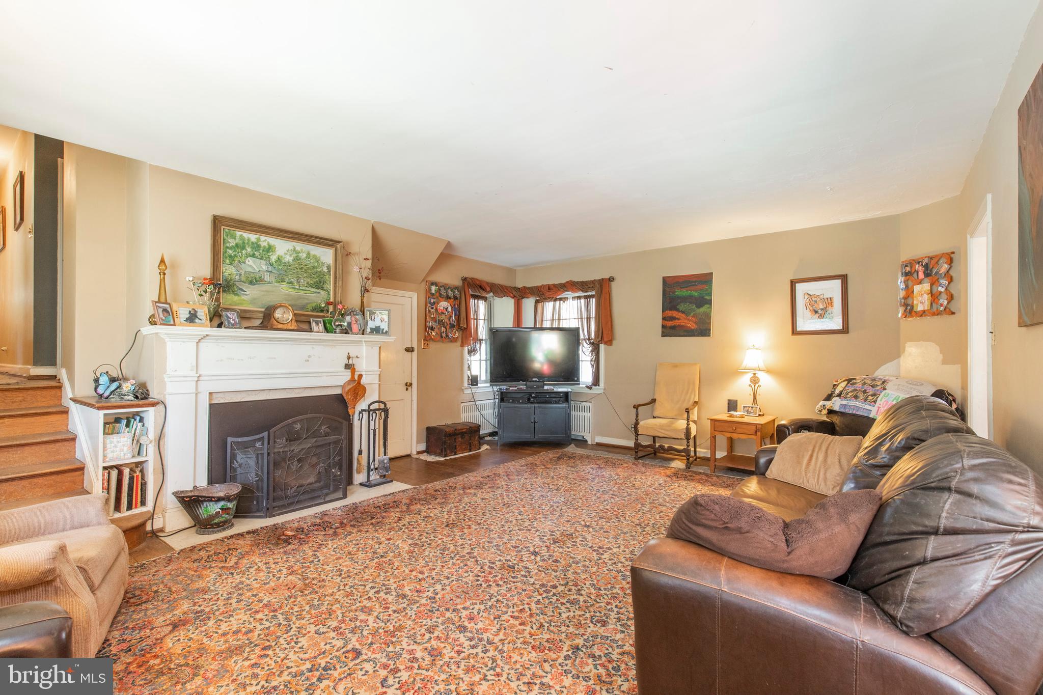 FOX CHASE - Residential