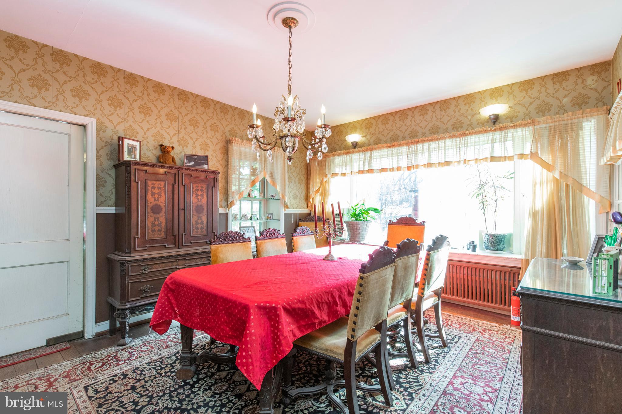 FOX CHASE - Residential