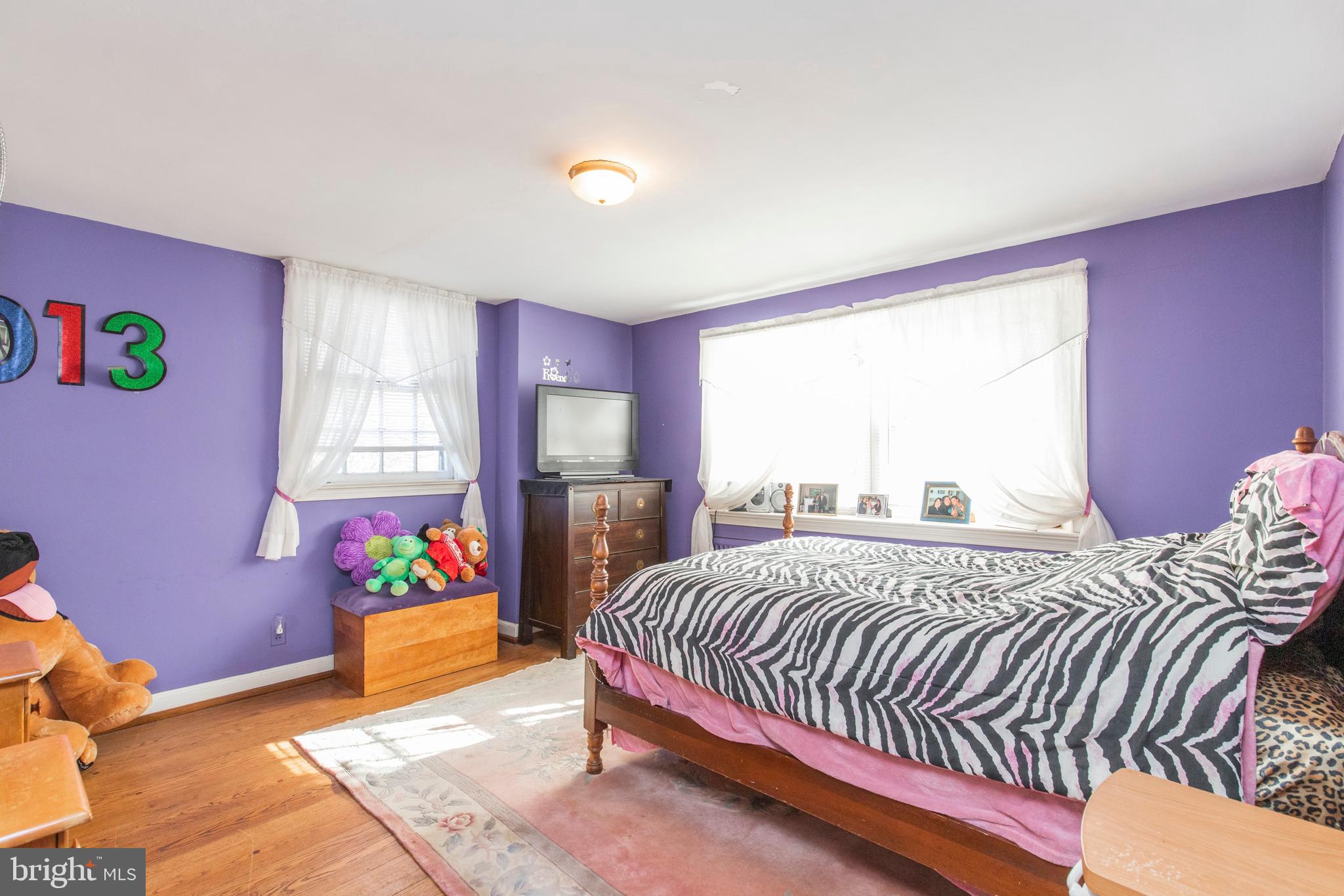 FOX CHASE - Residential