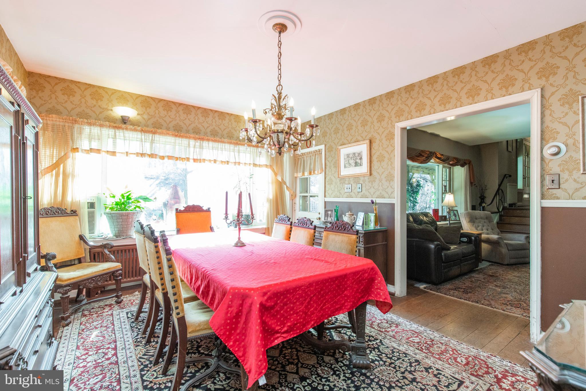 FOX CHASE - Residential