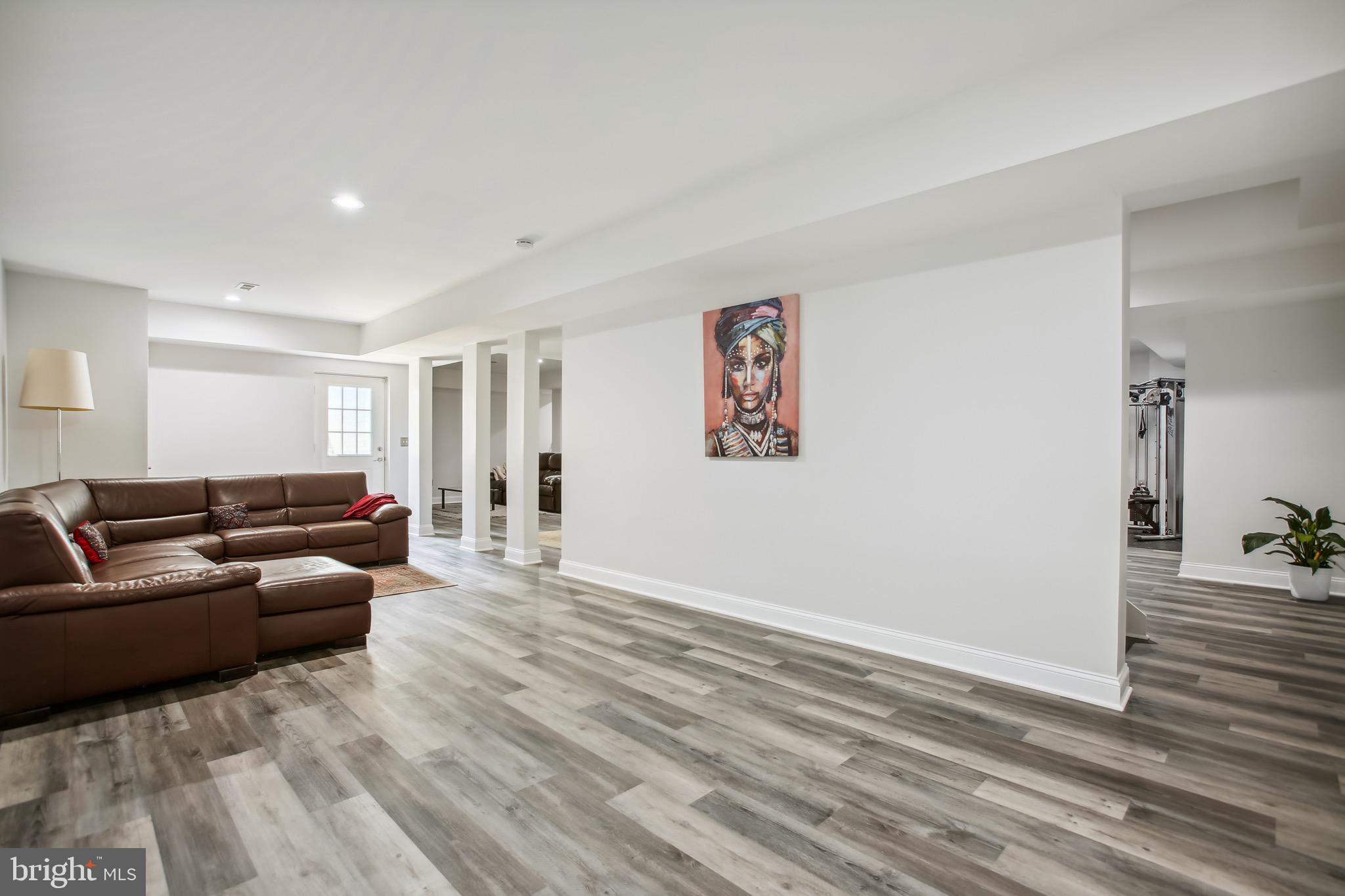 PLYMOUTH HAVEN - Residential