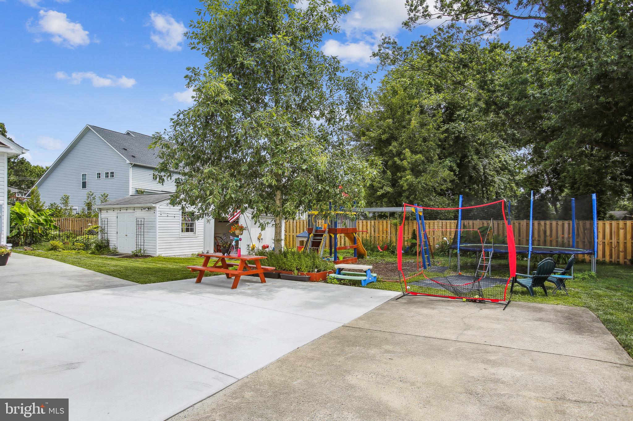 PLYMOUTH HAVEN - Residential