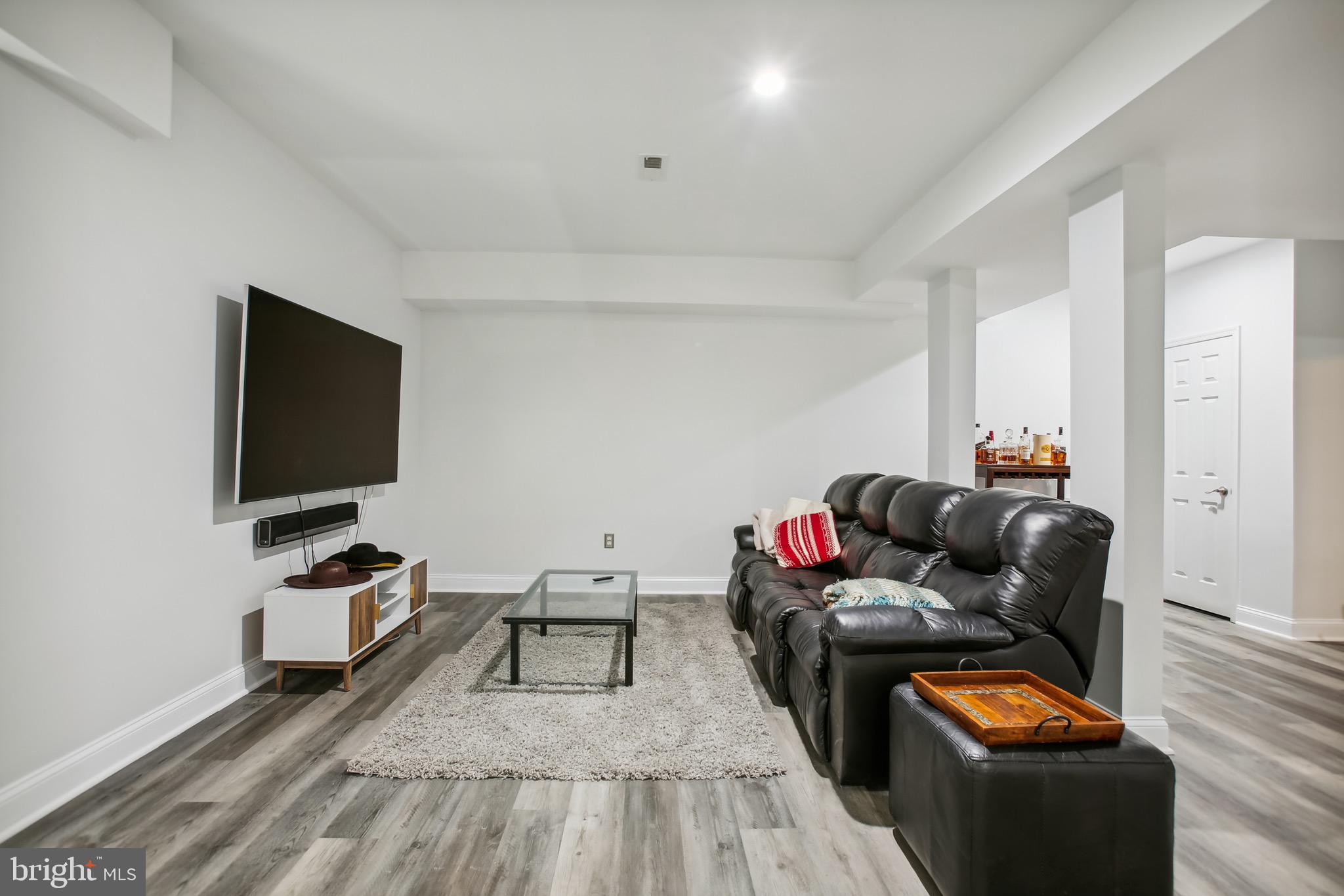 PLYMOUTH HAVEN - Residential