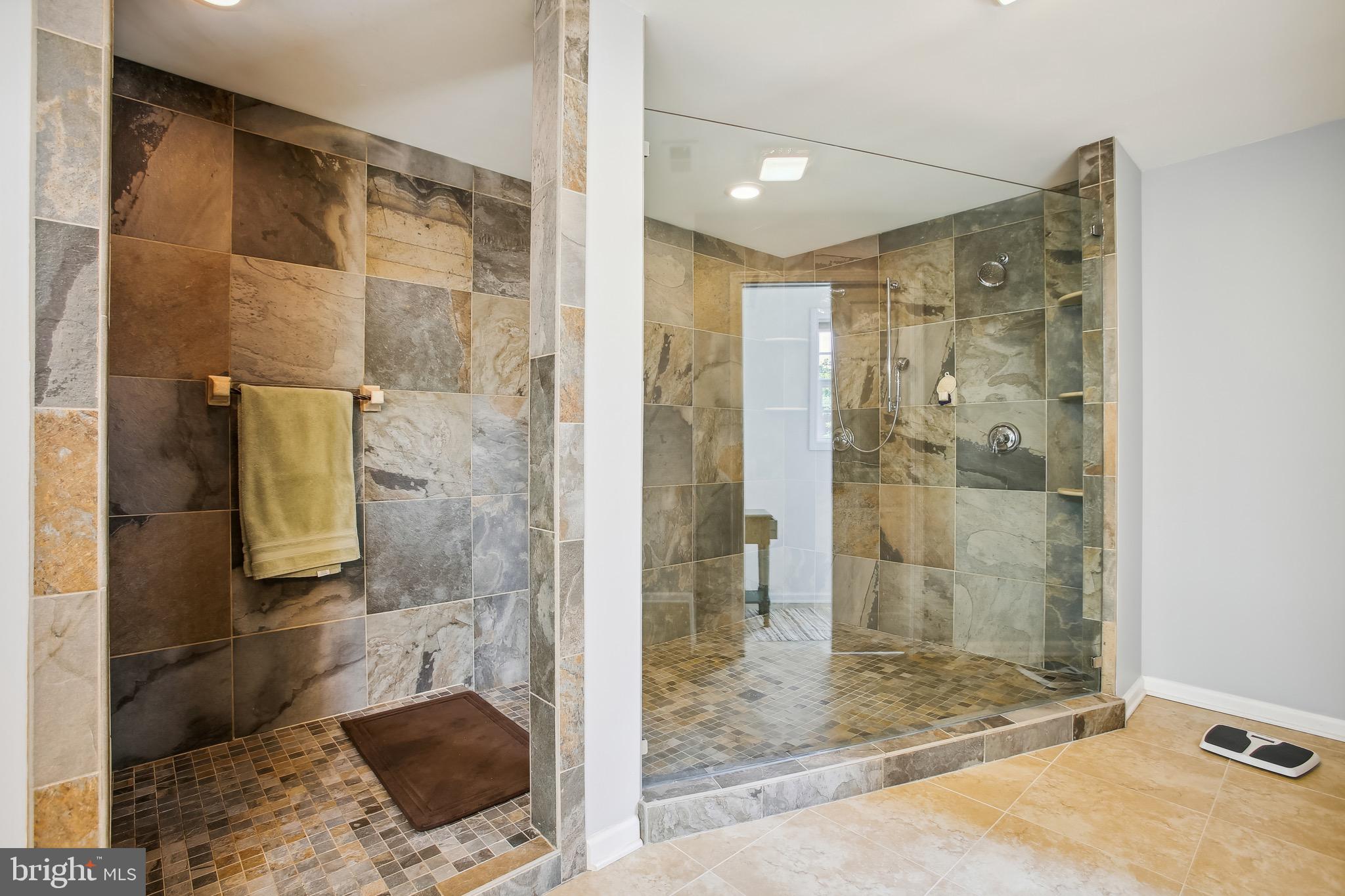 PLYMOUTH HAVEN - Residential