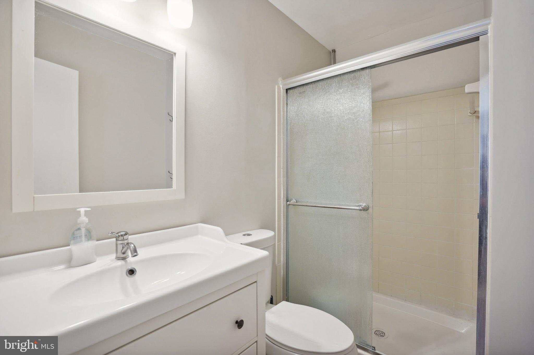 LAKE RIDGE - Residential