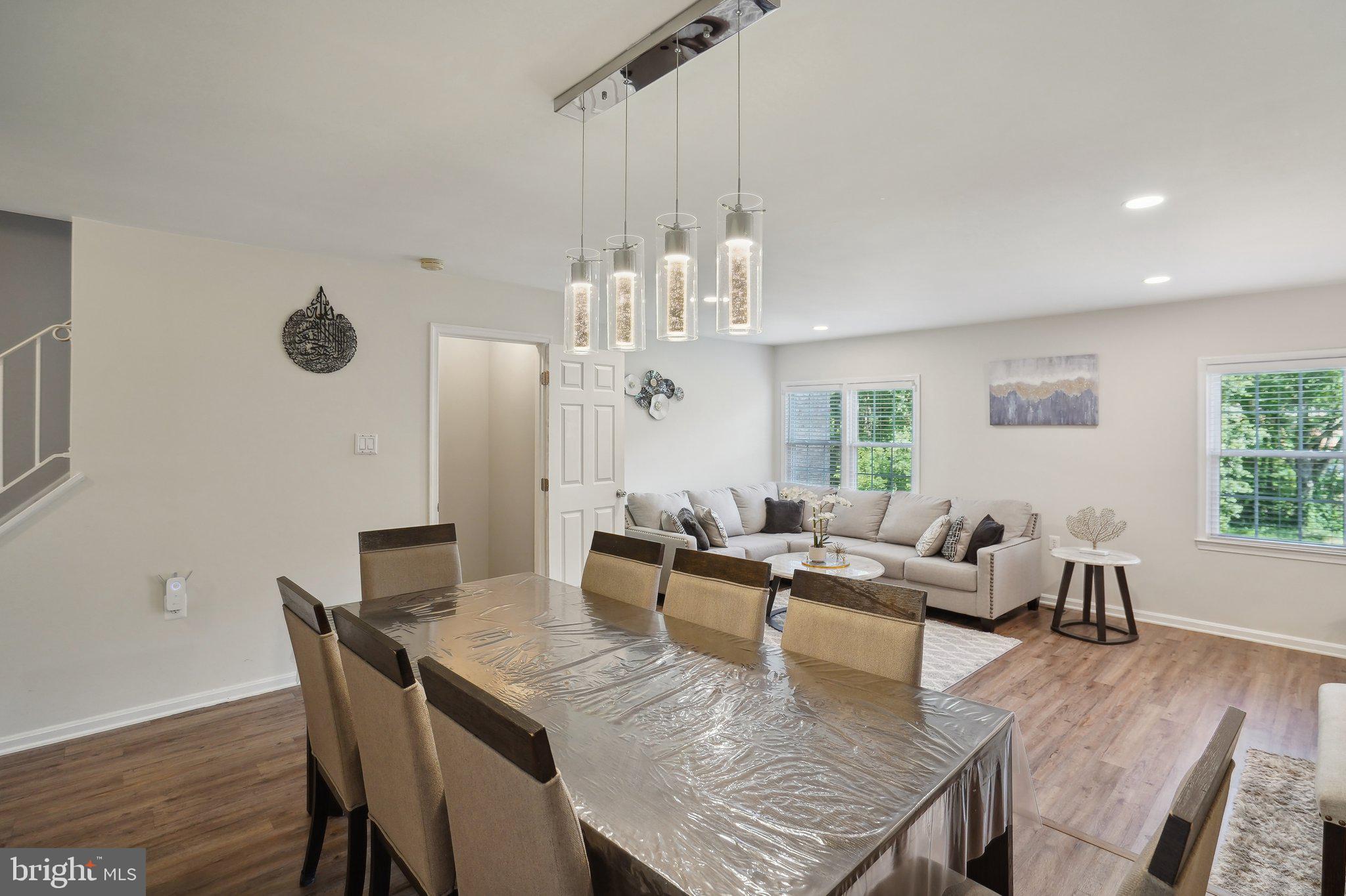 LAKE RIDGE - Residential