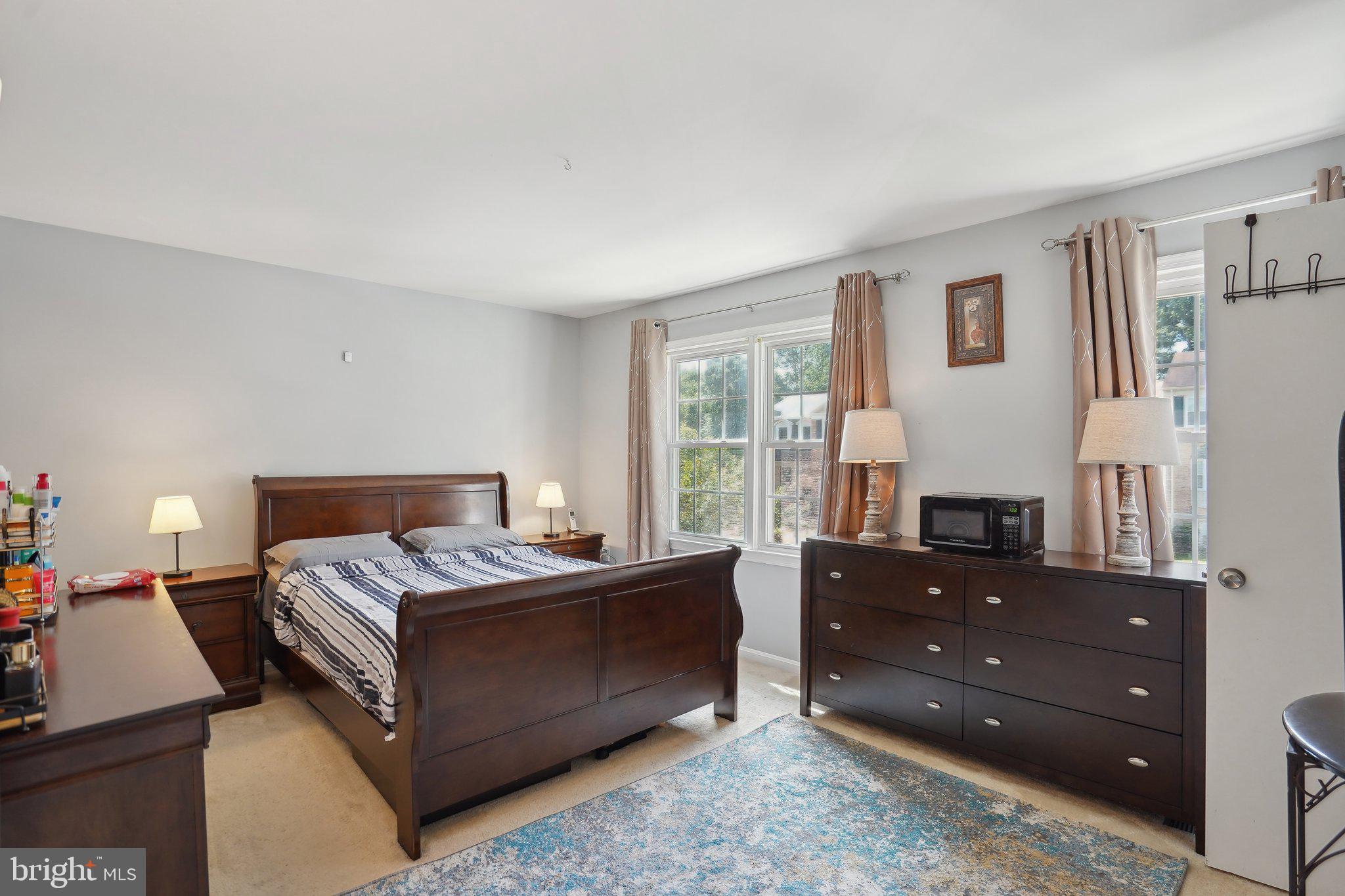 LAKE RIDGE - Residential