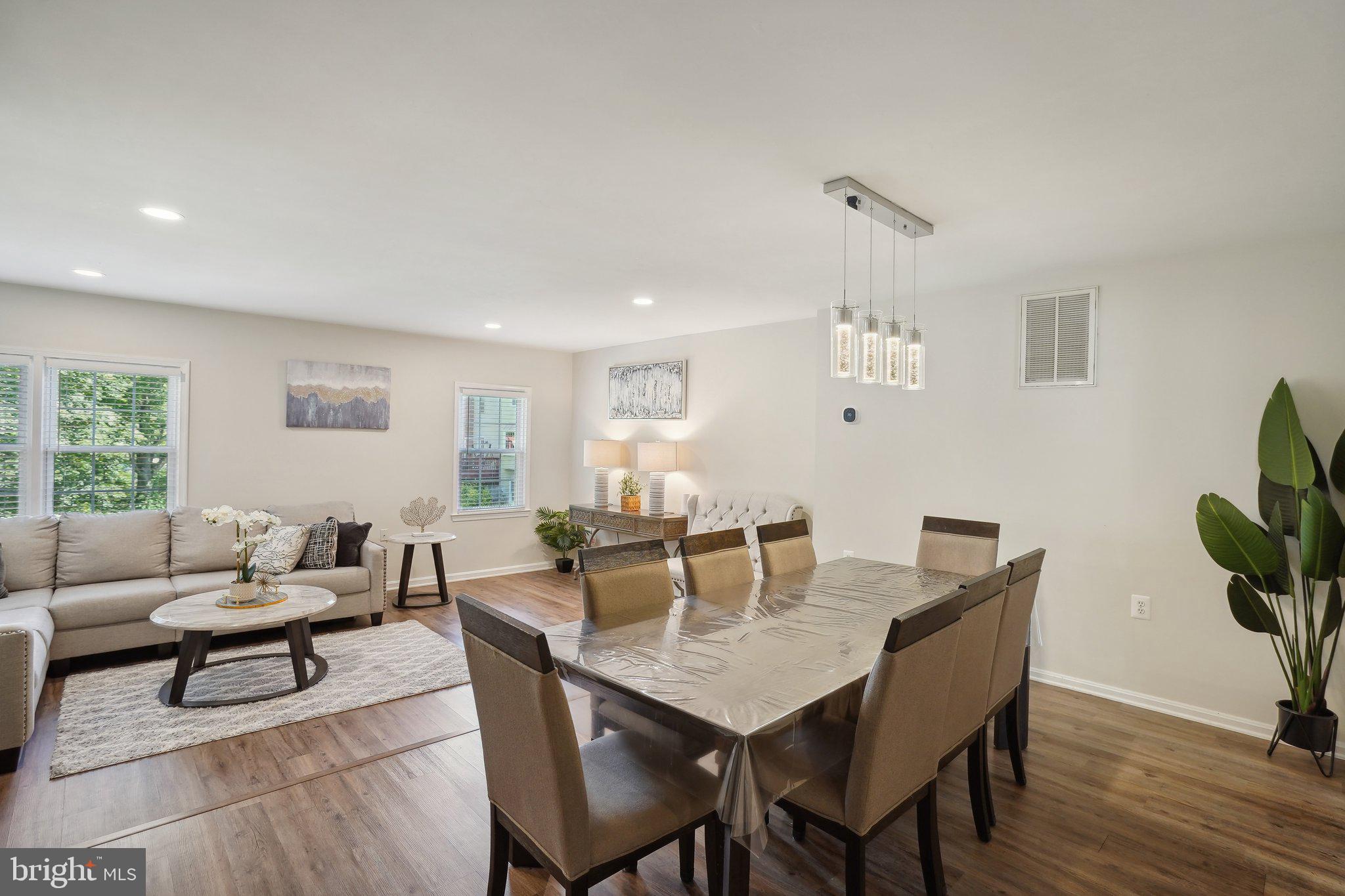 LAKE RIDGE - Residential