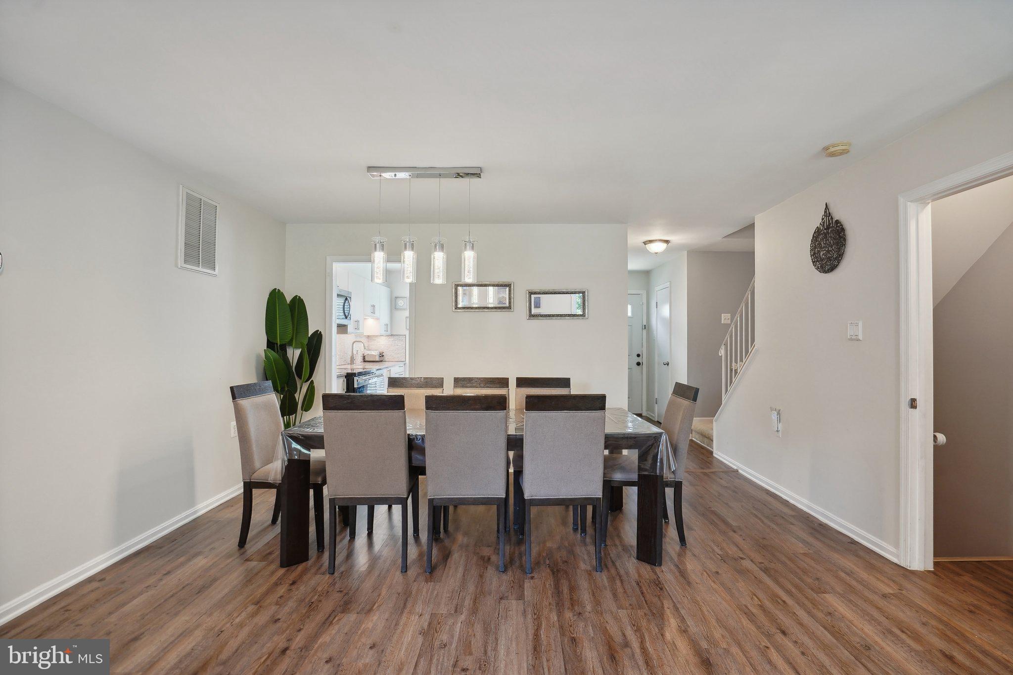 LAKE RIDGE - Residential