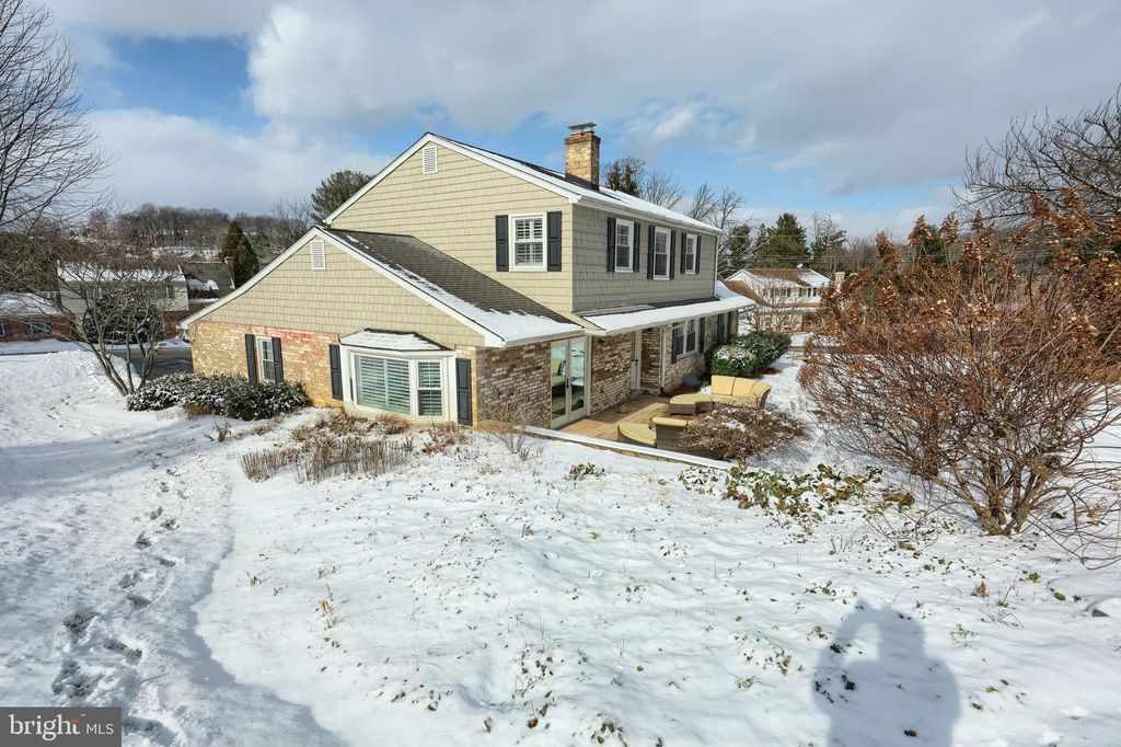 Photo of 2180 Blenheim Court, YORK, PA 17403 (MLS # PAYK2096588)