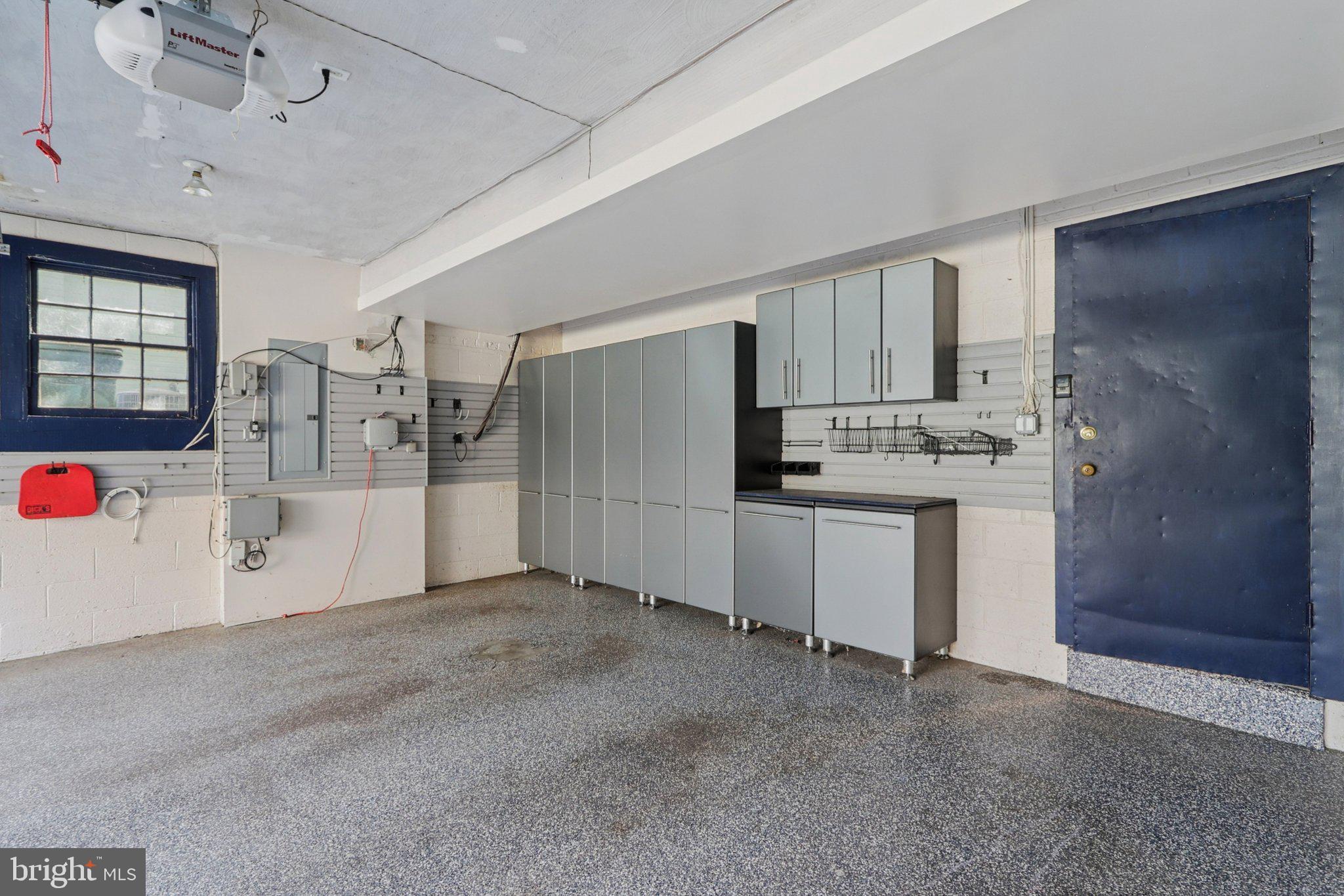 SPRINGFIELD - Residential