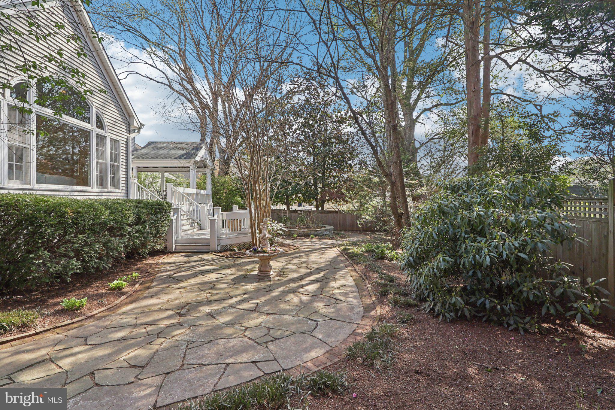 SPRINGFIELD - Residential