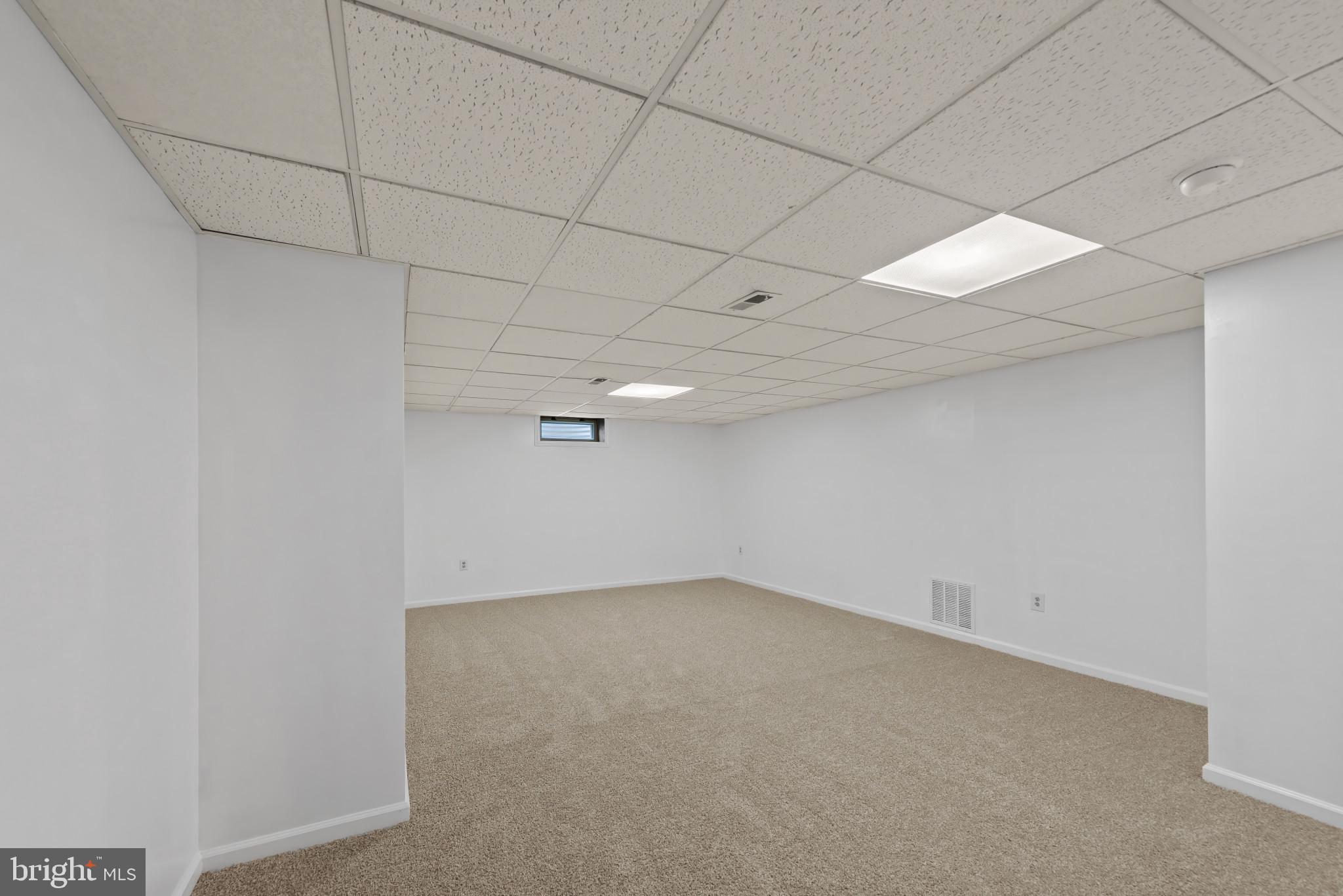 POTOMAC MANOR - Residential