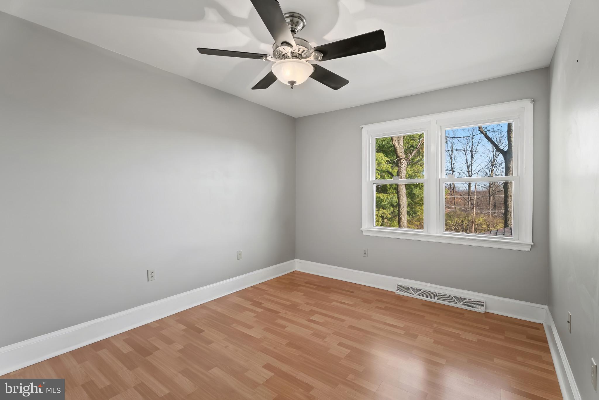 POTOMAC MANOR - Residential