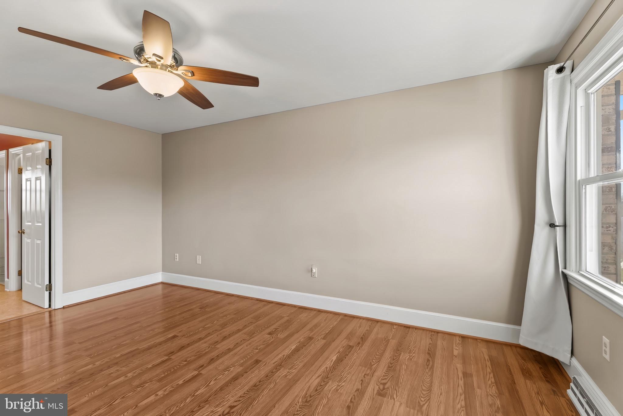 POTOMAC MANOR - Residential