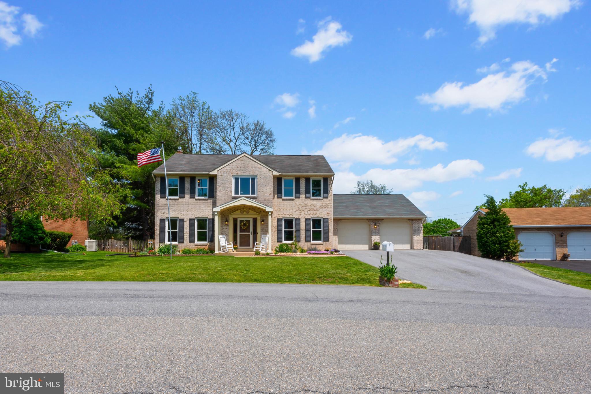 POTOMAC MANOR - Residential