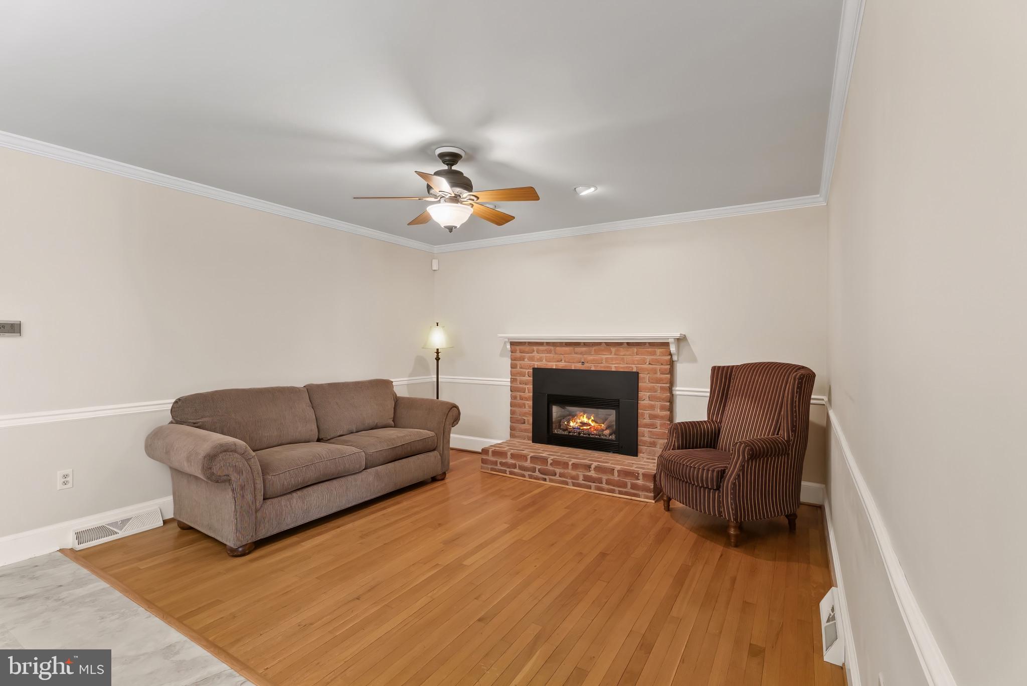 POTOMAC MANOR - Residential