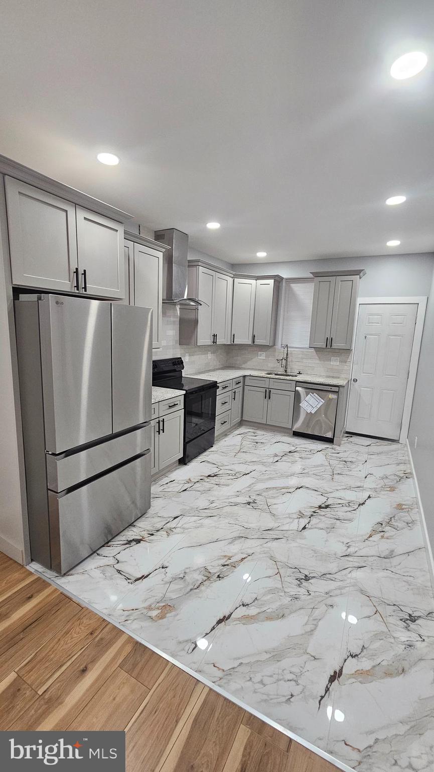 OVERBROOK PARK - Residential