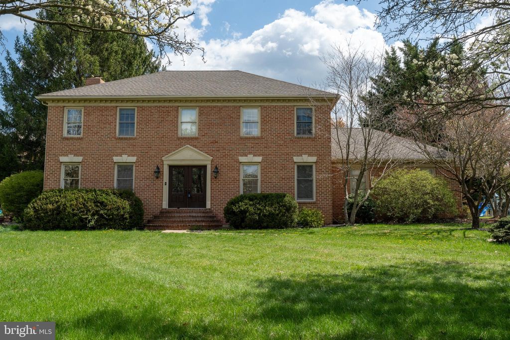 Photo of 223 Buckfield Drive, LITITZ, PA 17543 (MLS # PALA2065596)