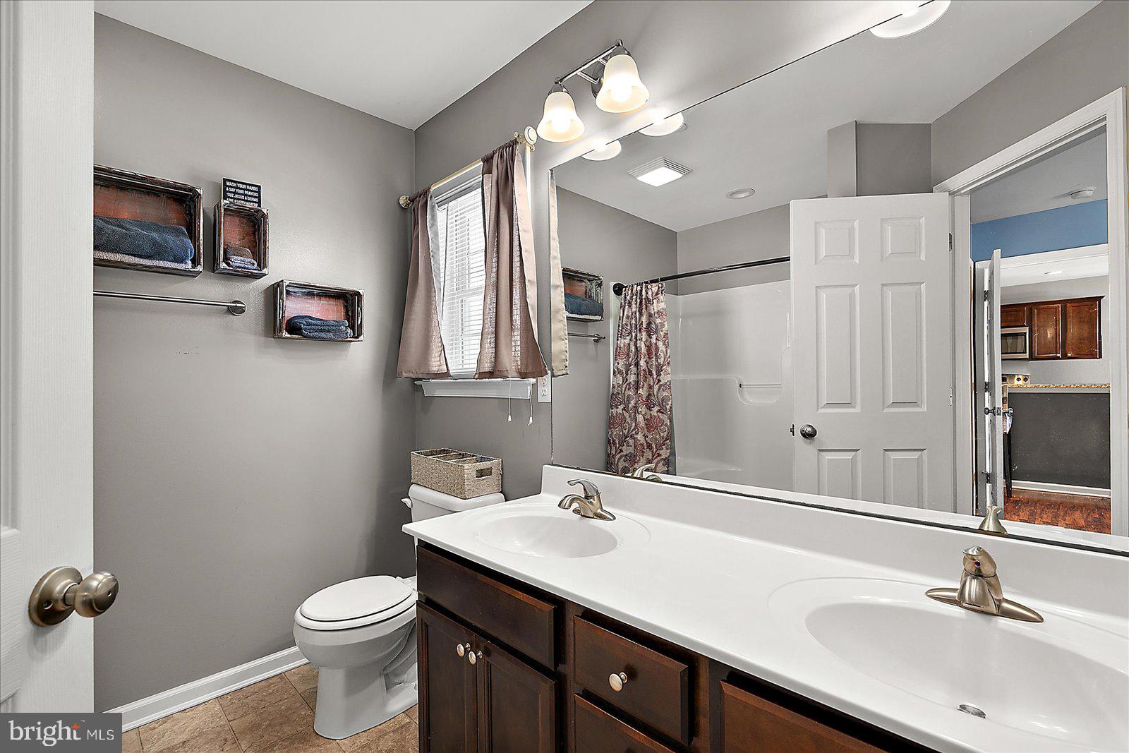 WOODLAND MANOR - Residential