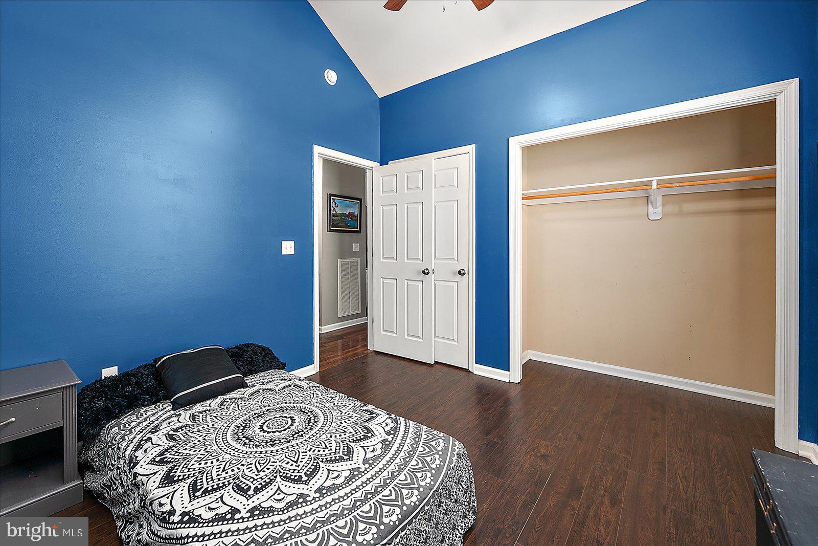 WOODLAND MANOR - Residential