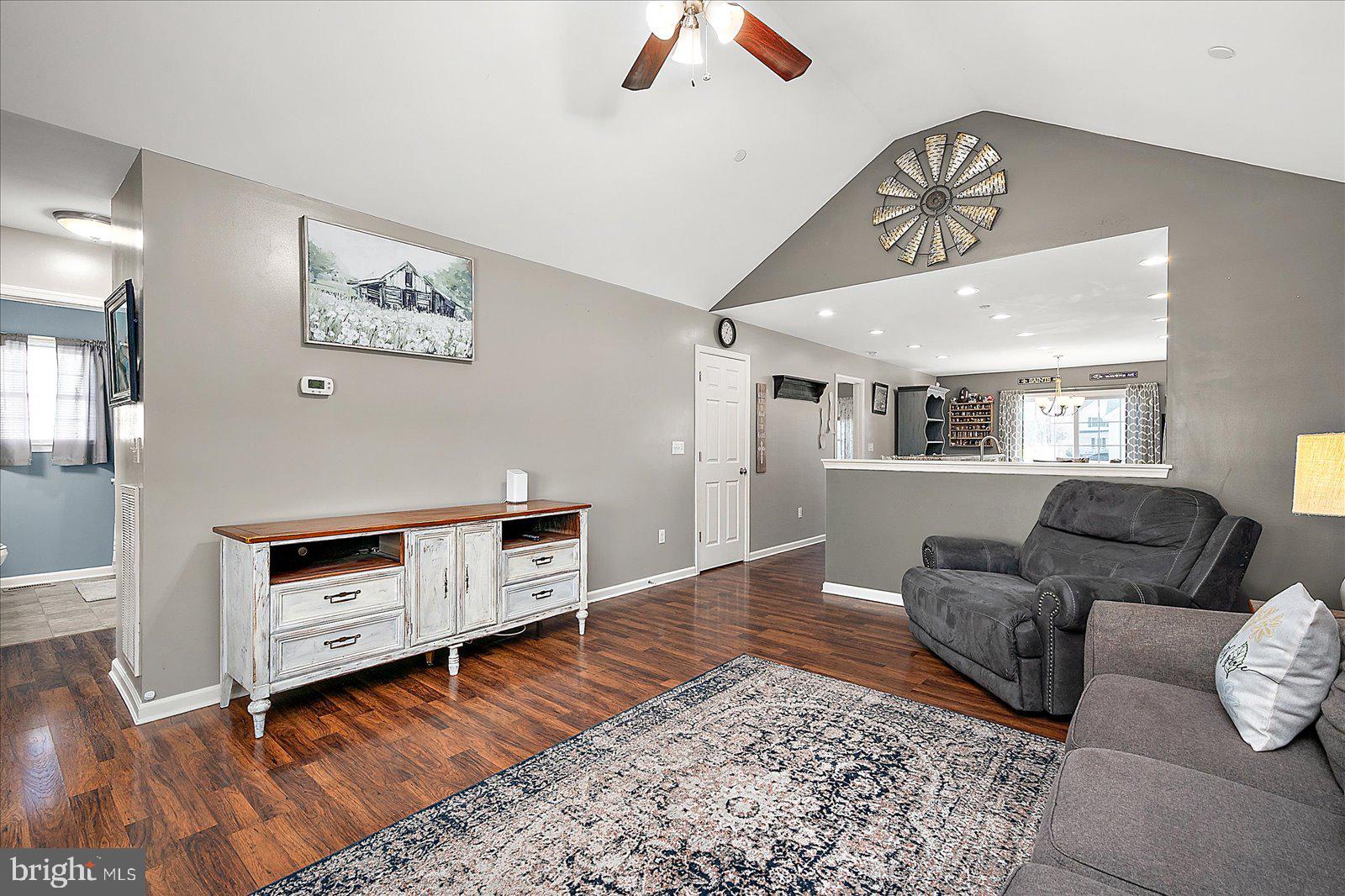 WOODLAND MANOR - Residential