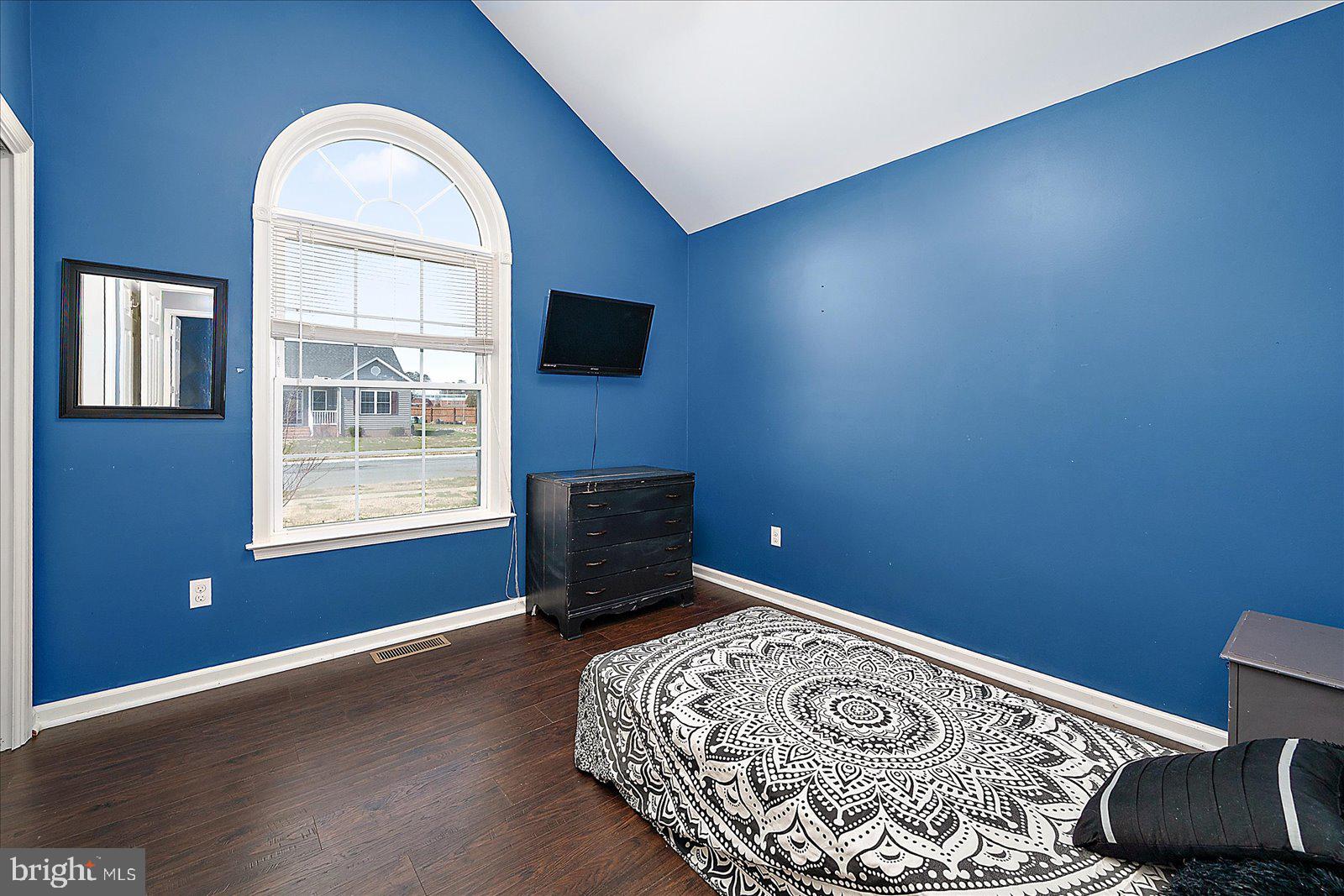 WOODLAND MANOR - Residential