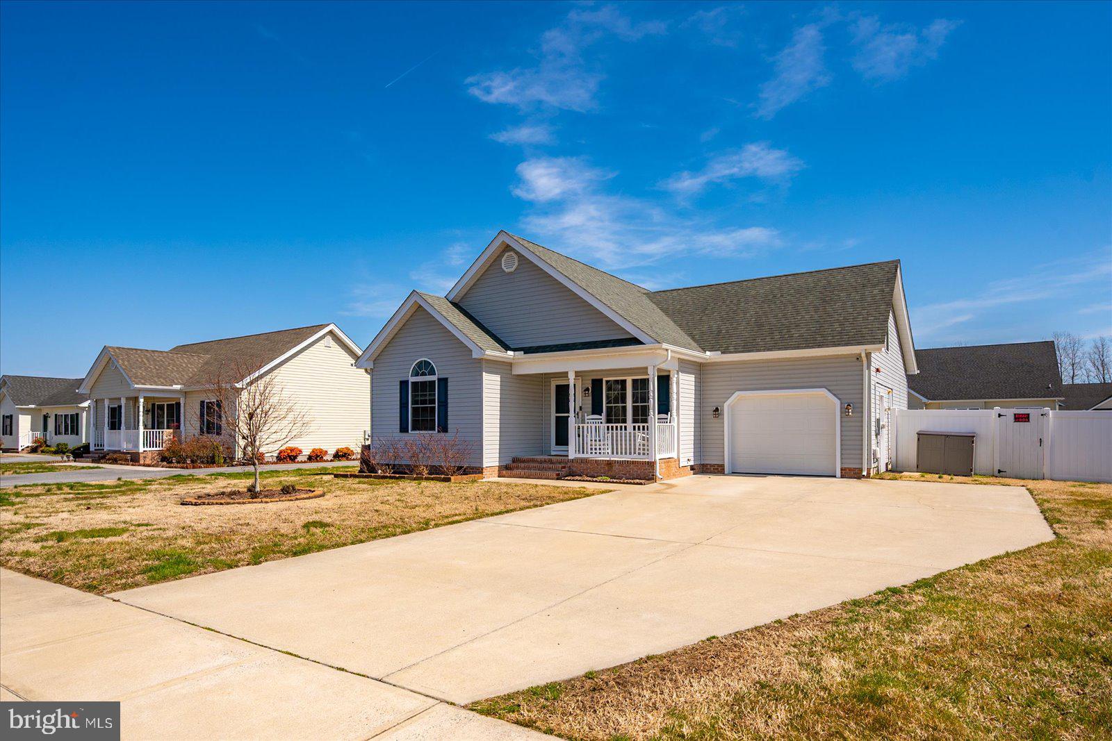 WOODLAND MANOR - Residential