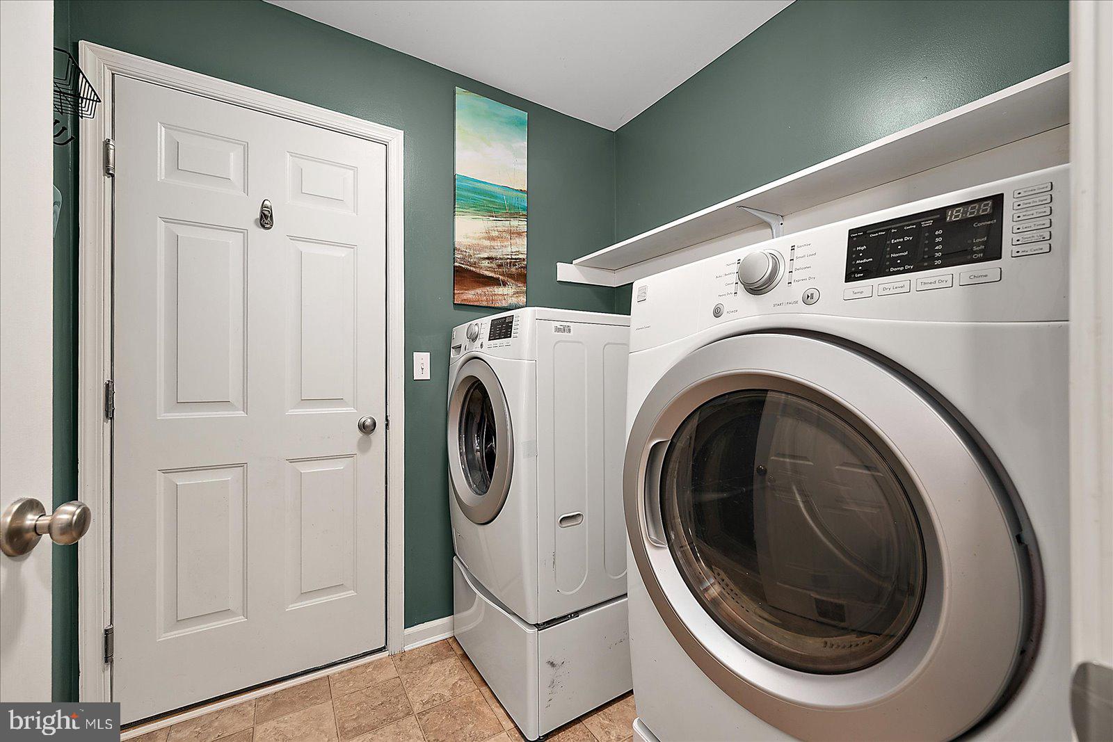 WOODLAND MANOR - Residential