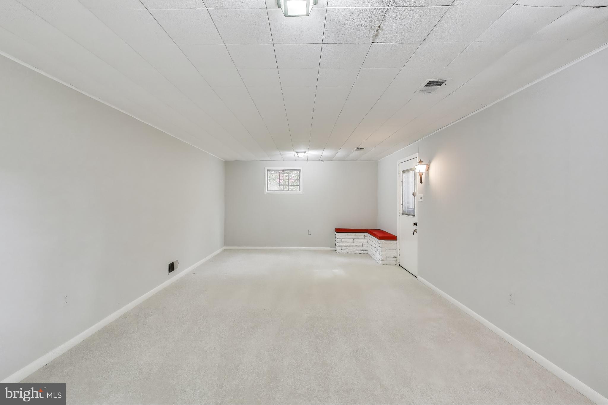 BEL PRE WOODS - Residential Lease