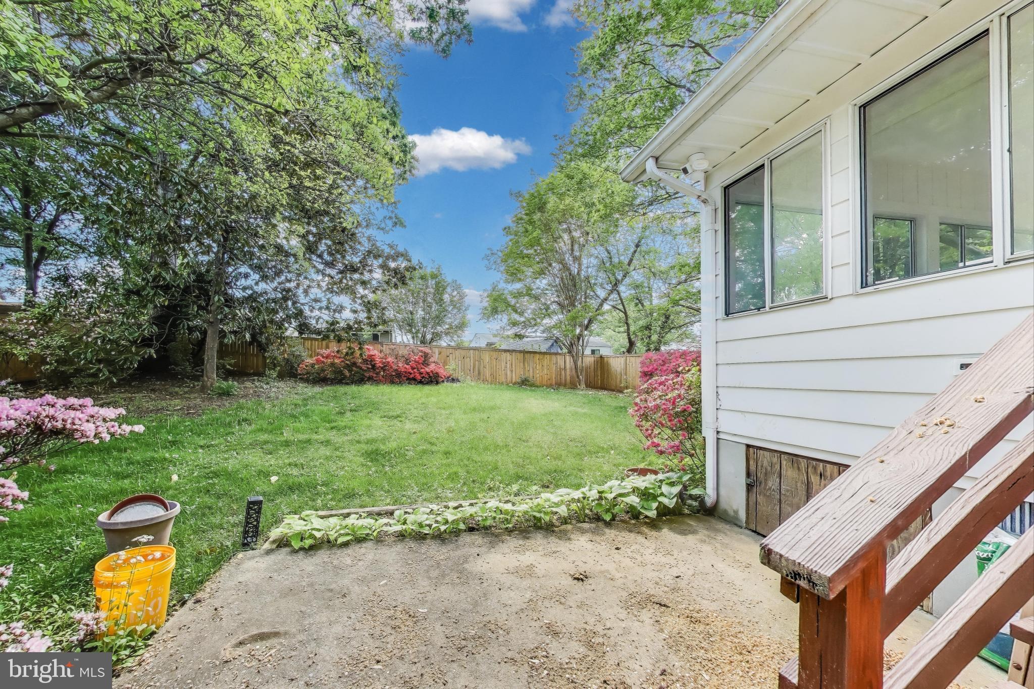 BEL PRE WOODS - Residential Lease