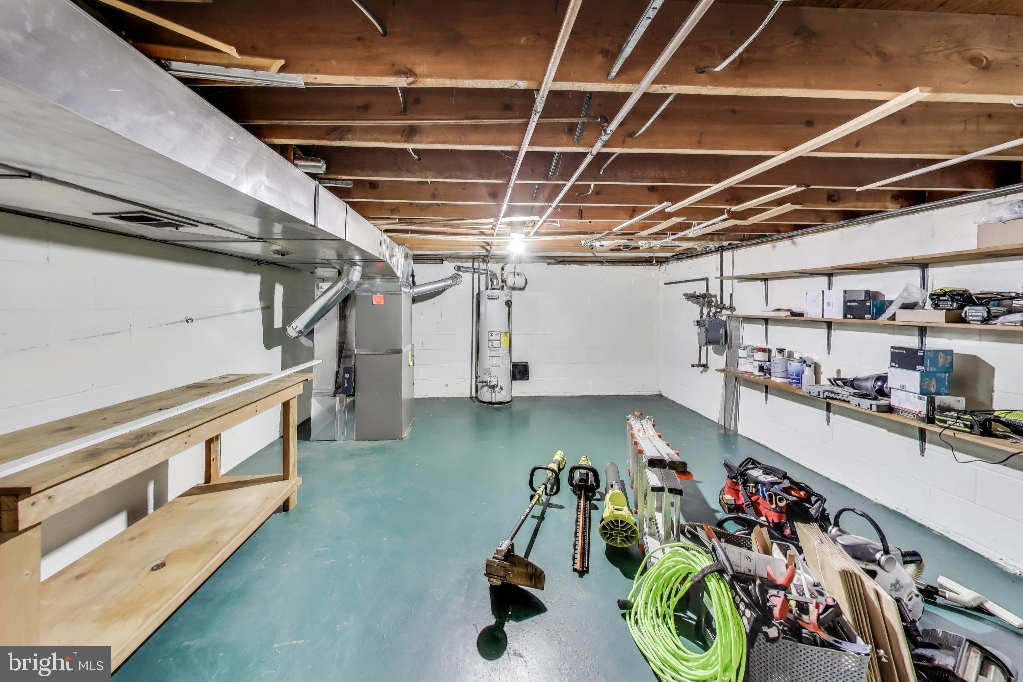 BEL PRE WOODS - Residential Lease