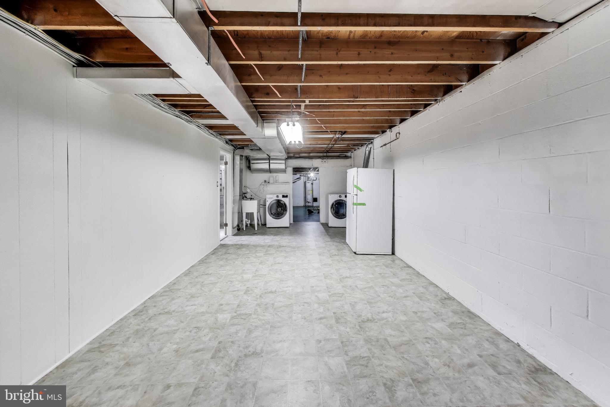 BEL PRE WOODS - Residential Lease