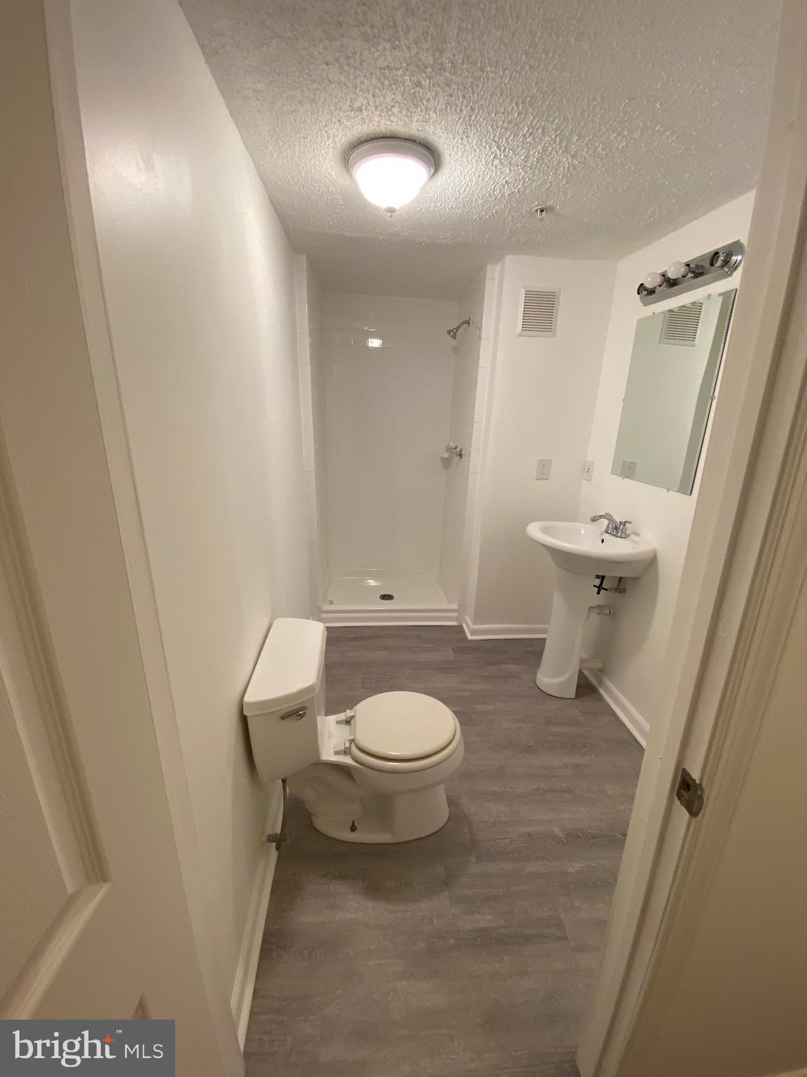 BRISTOL FOREST - Residential