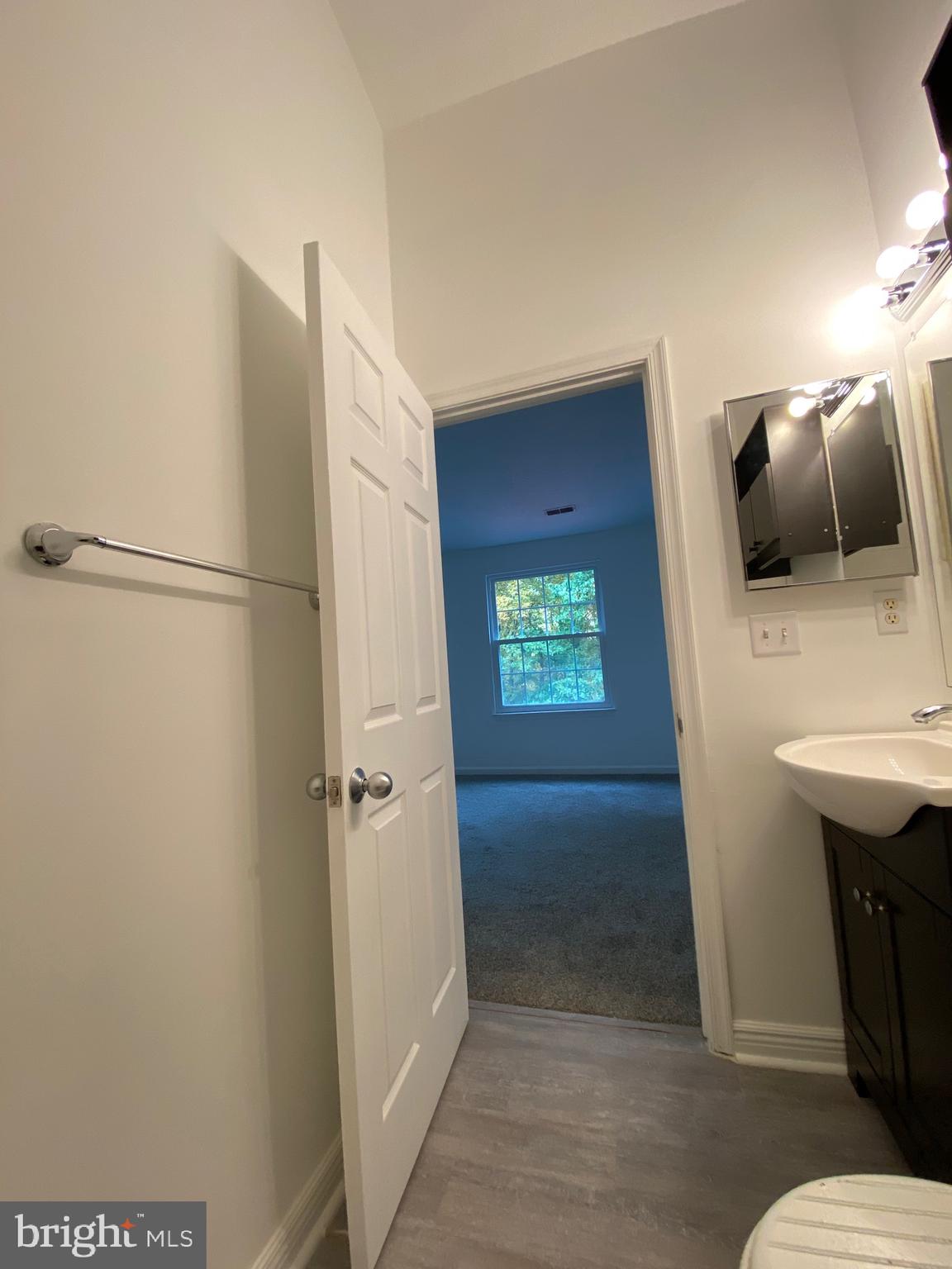 BRISTOL FOREST - Residential