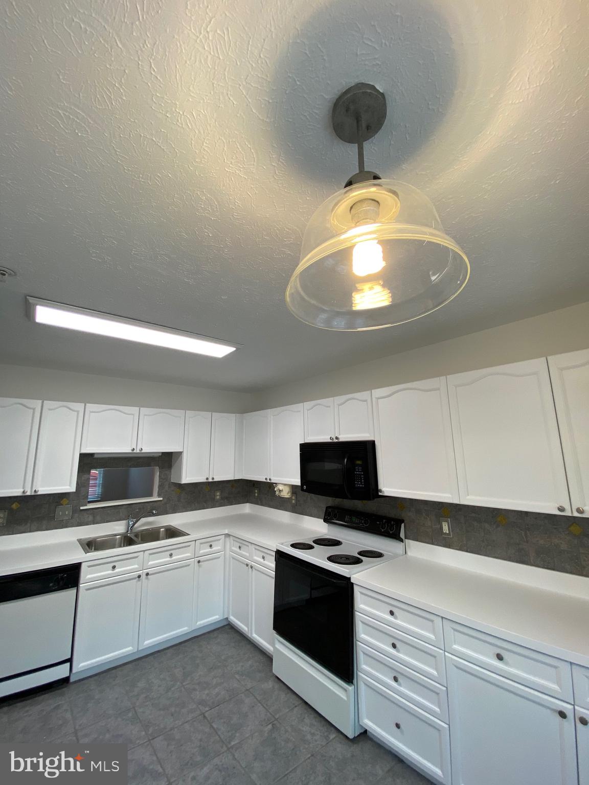 BRISTOL FOREST - Residential