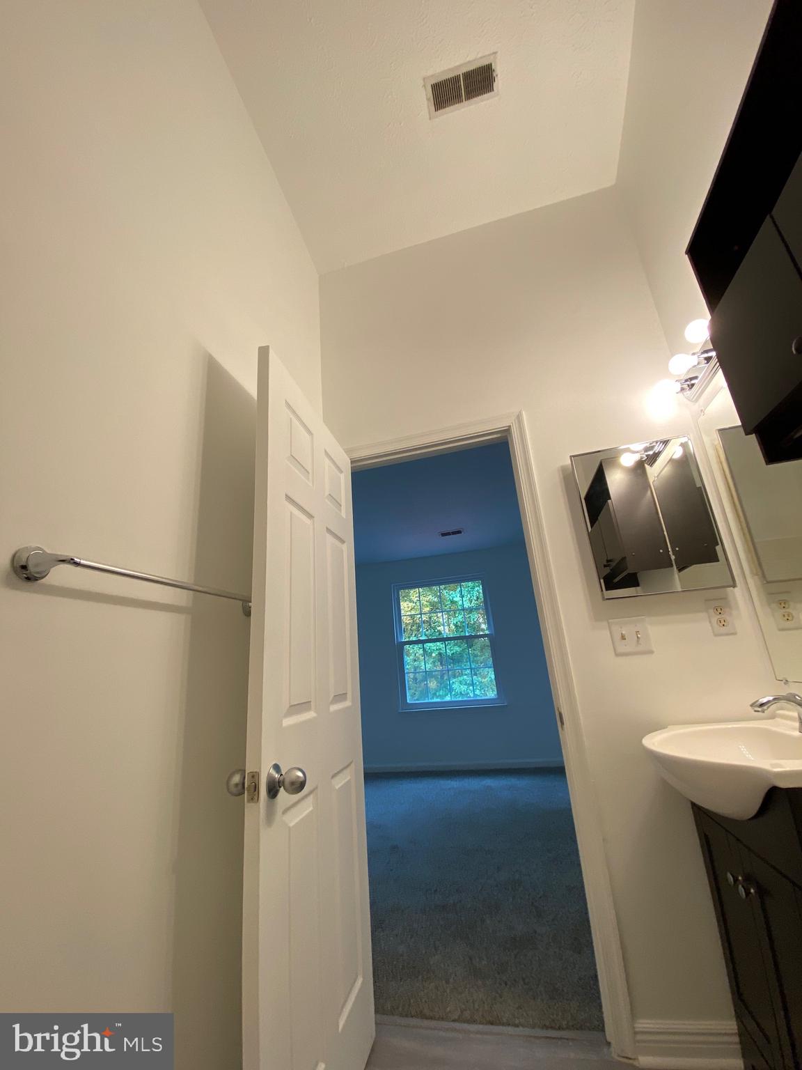 BRISTOL FOREST - Residential