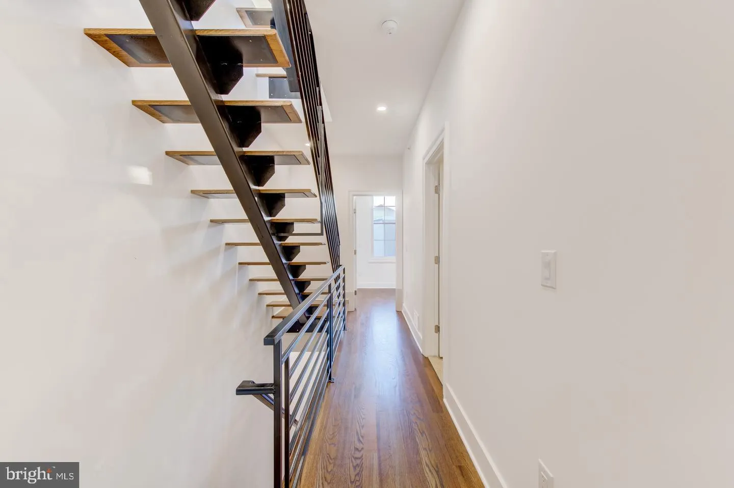 Philadelphia, Pennsylvania 19125, United States, 3 Bedrooms Bedrooms, ,3 BathroomsBathrooms,Residential,Active,184160