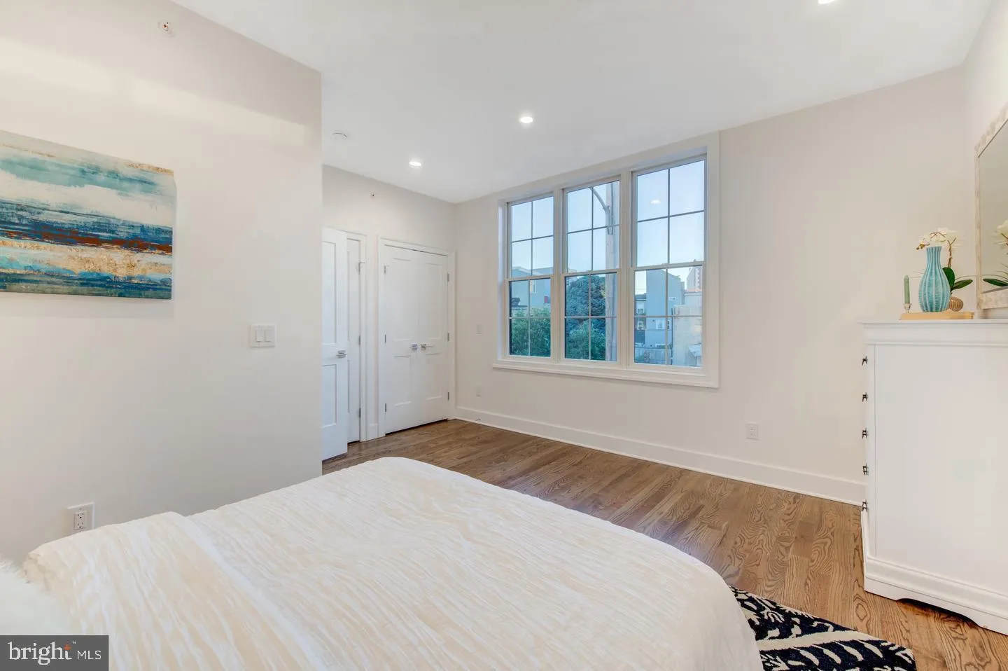 Philadelphia, Pennsylvania 19125, United States, 3 Bedrooms Bedrooms, ,3 BathroomsBathrooms,Residential,Active,184160