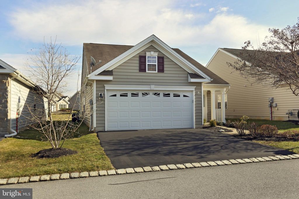 Photo of 1611 EMERSON, MOUNT JOY, PA 17552 (MLS # PALA2031170)