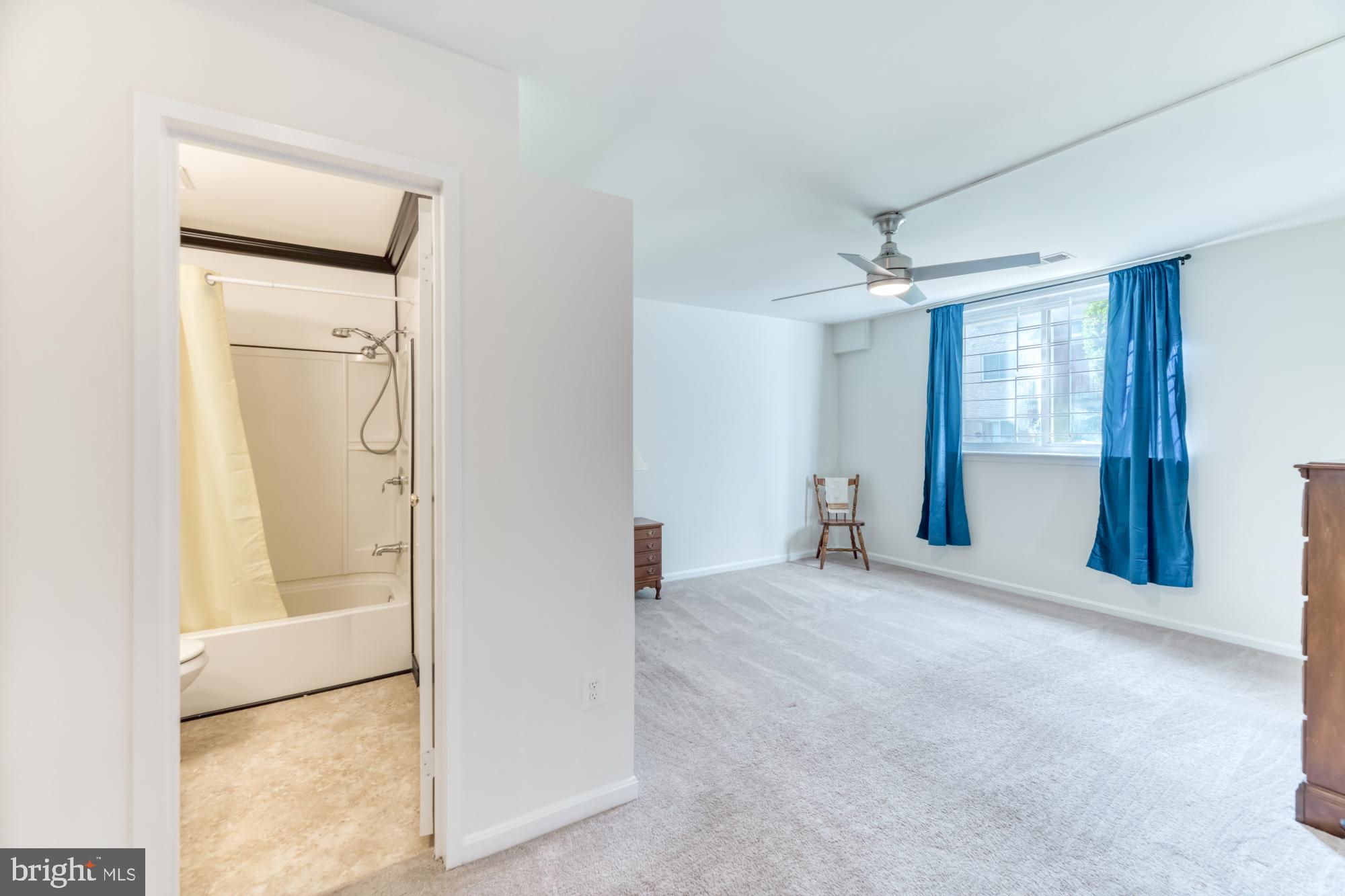 TERRACE TOWNHOUSES OF ANNANDALE - Residential