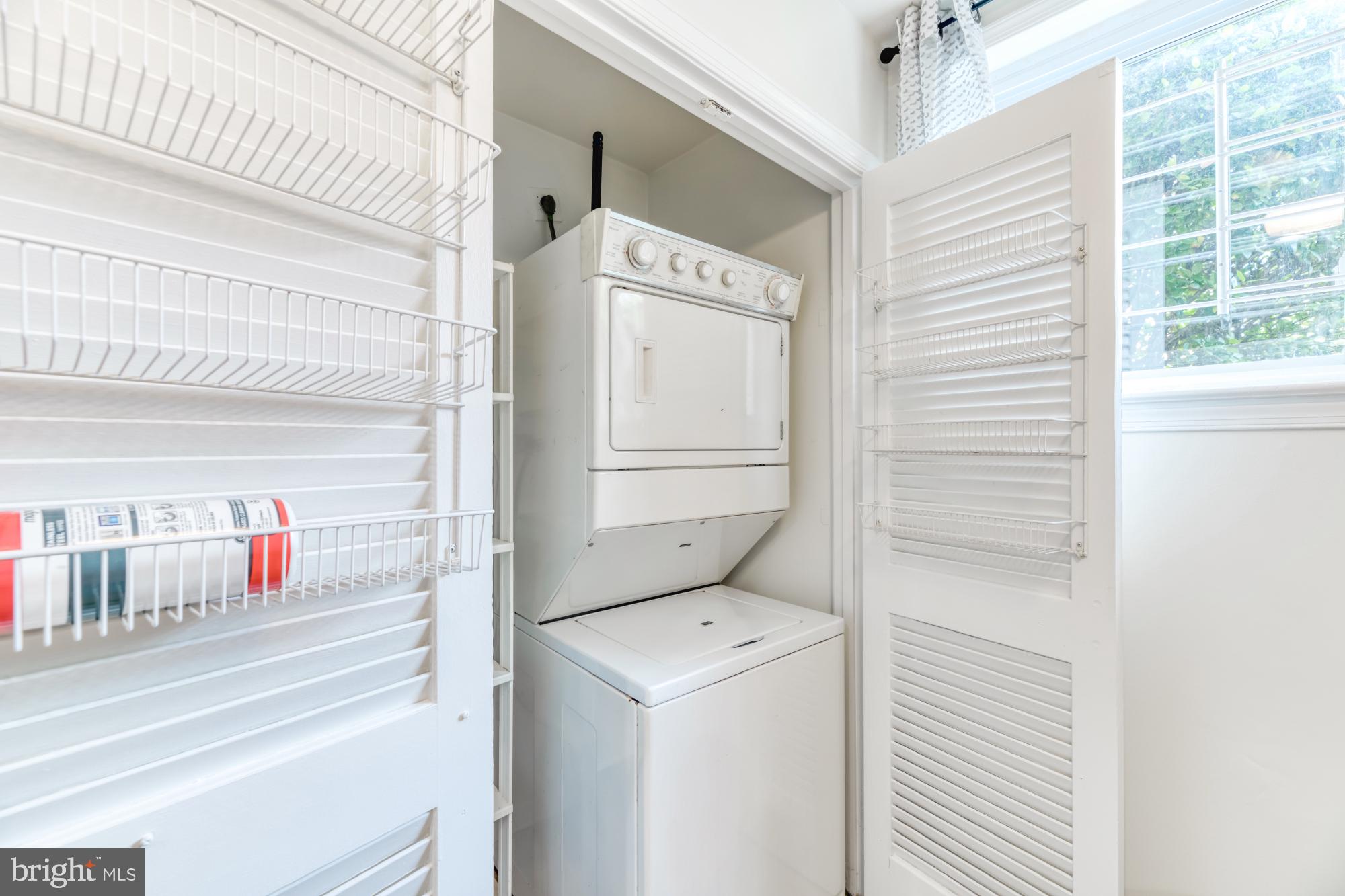 TERRACE TOWNHOUSES OF ANNANDALE - Residential