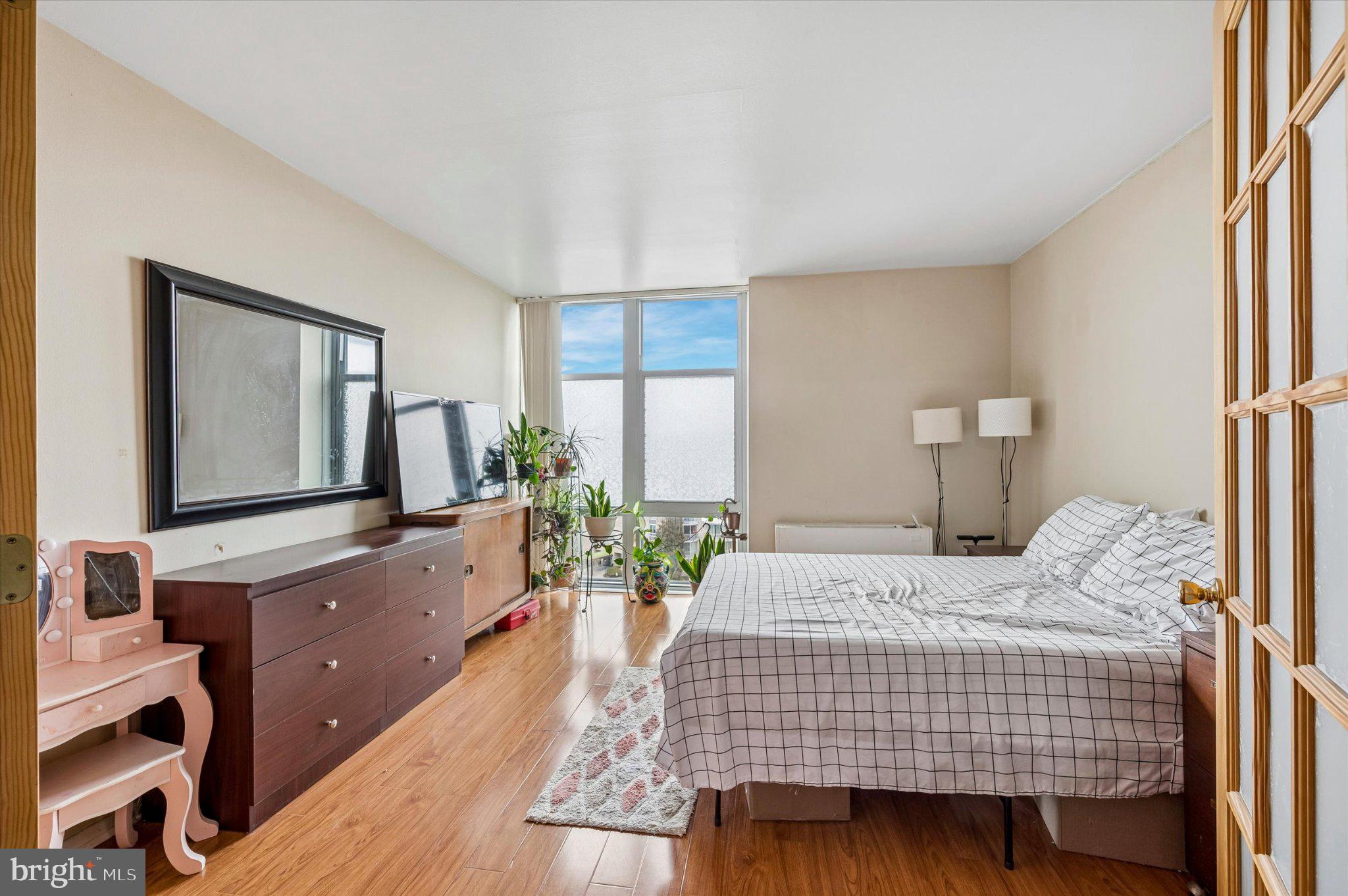 WYNNEFIELD HEIGHTS - Residential