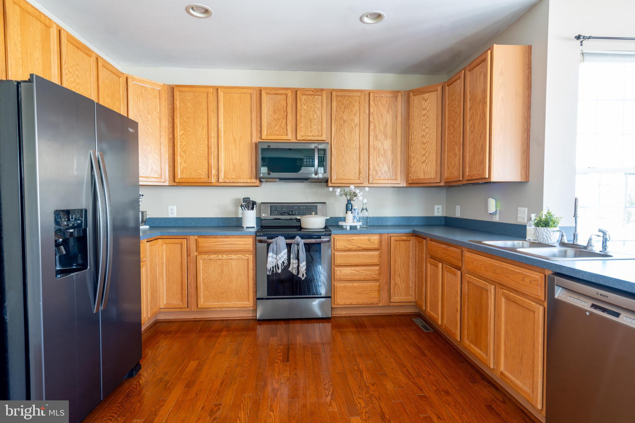 MEADOWBROOK - Residential