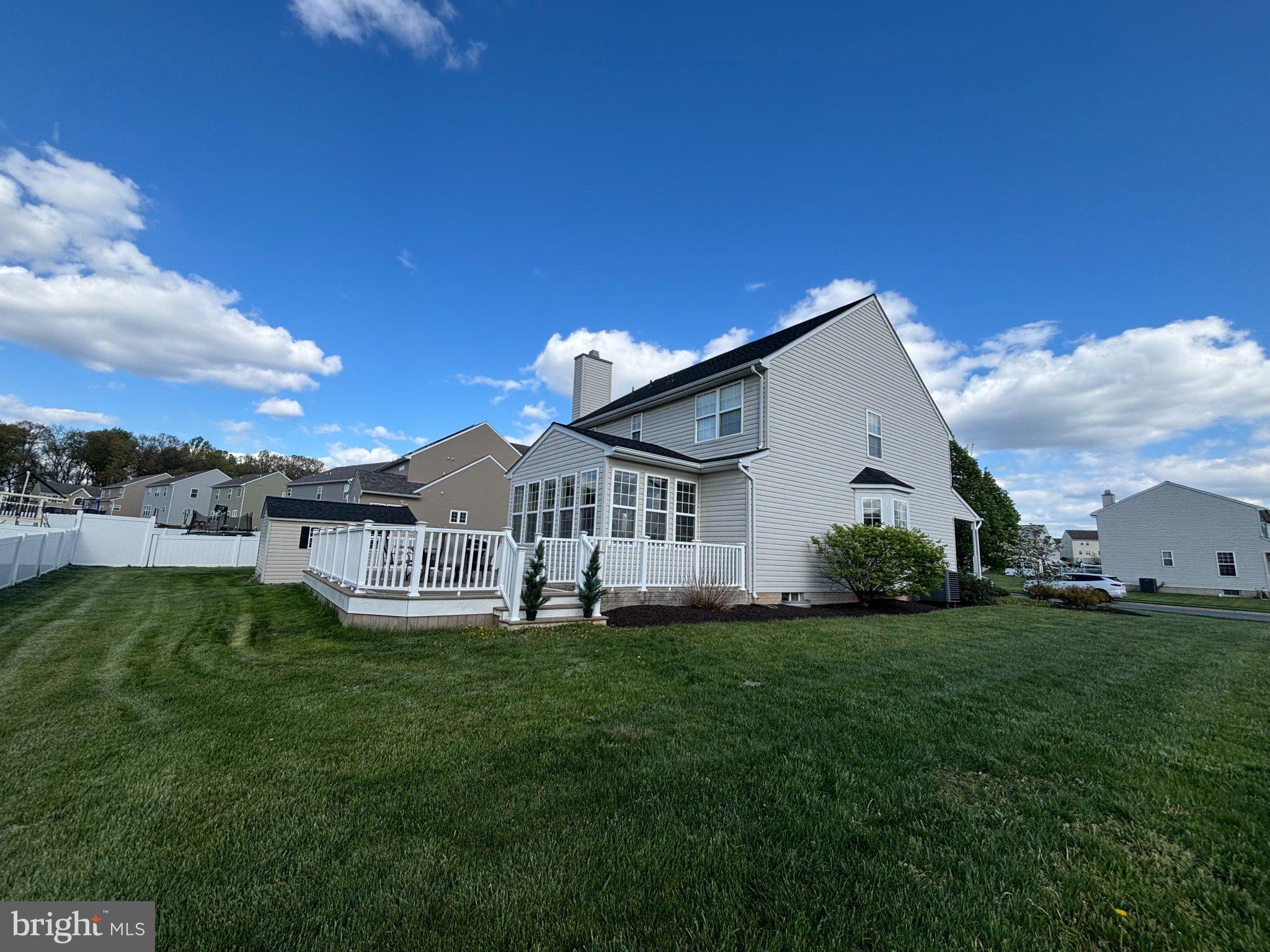 MEADOWBROOK - Residential