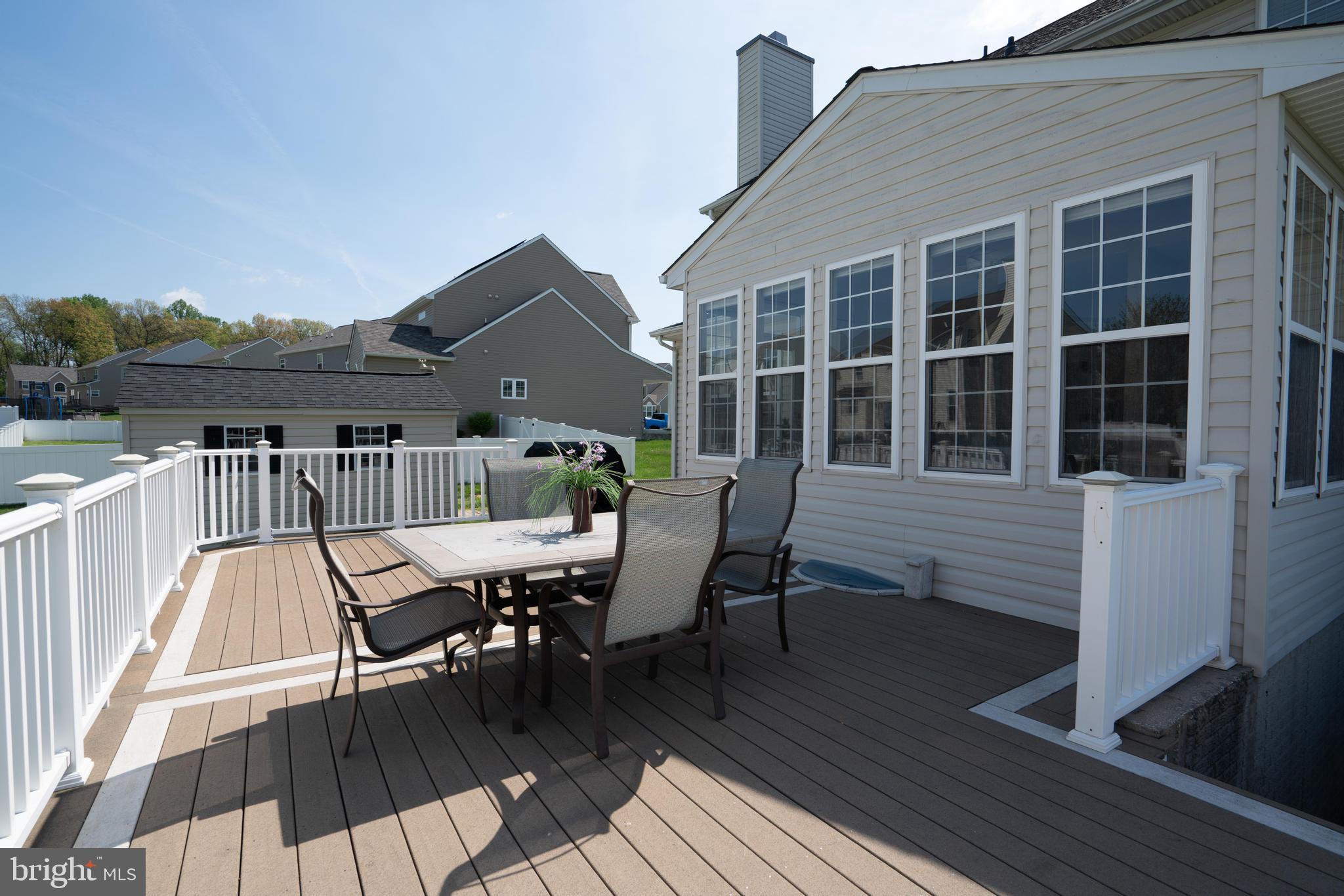 MEADOWBROOK - Residential