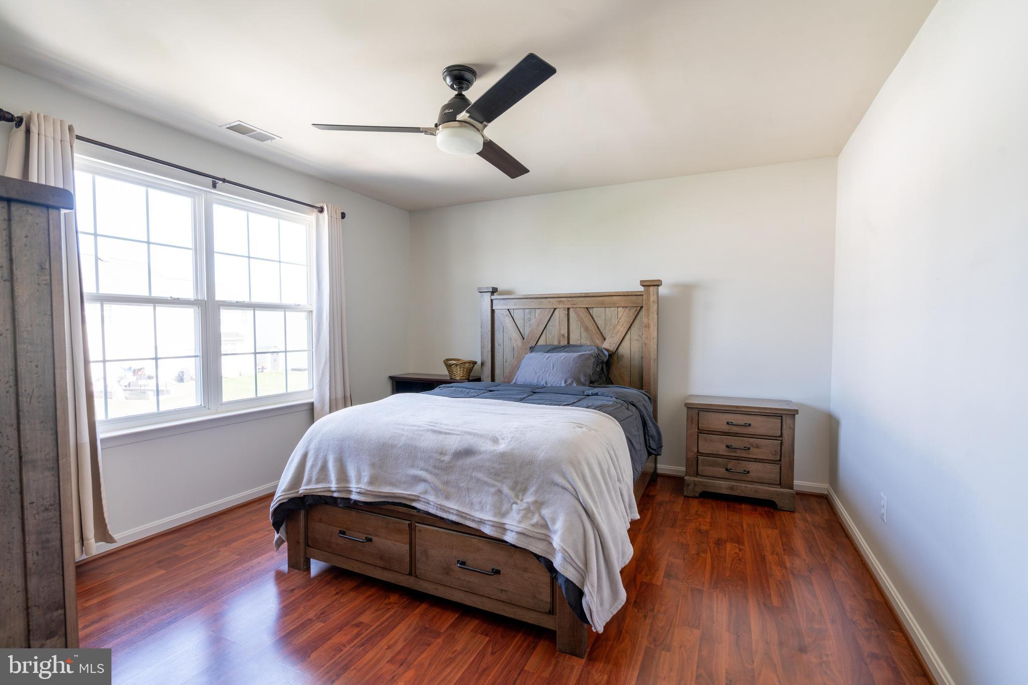 MEADOWBROOK - Residential