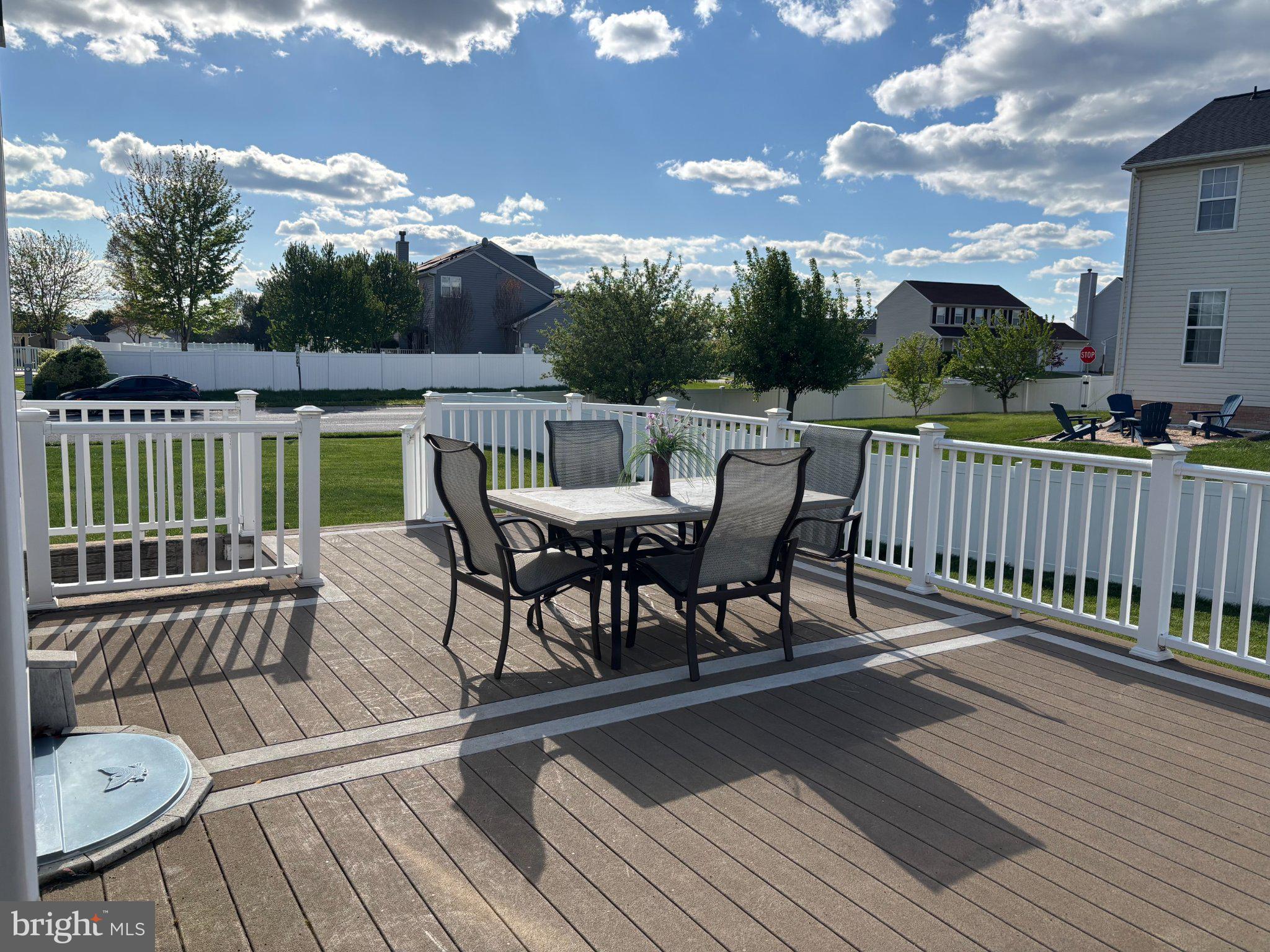 MEADOWBROOK - Residential